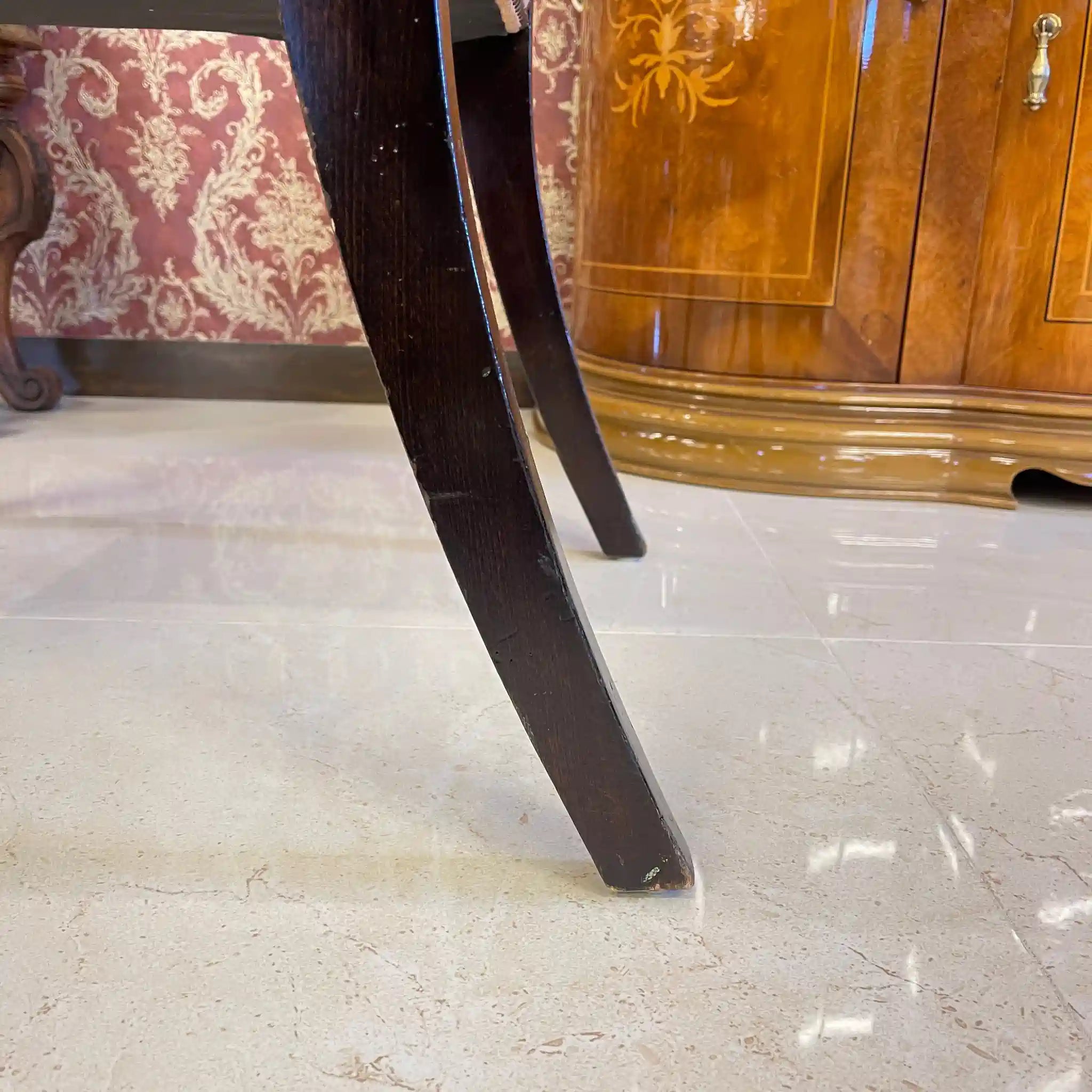 【アンティーク】 ダイニングチェア / 本革 / イギリス直輸入