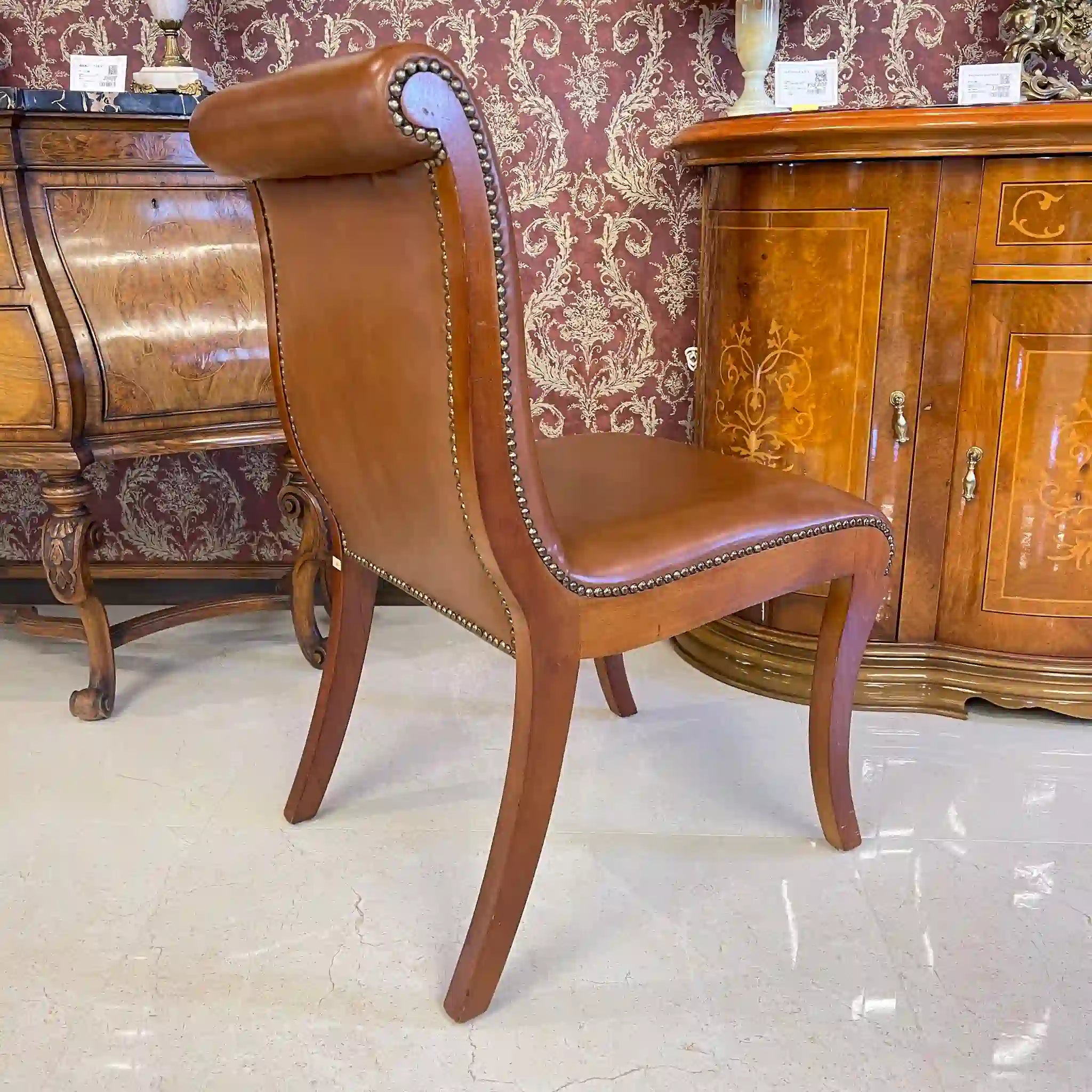 【アンティーク】 ダイニングチェア / 本革 / イギリス直輸入