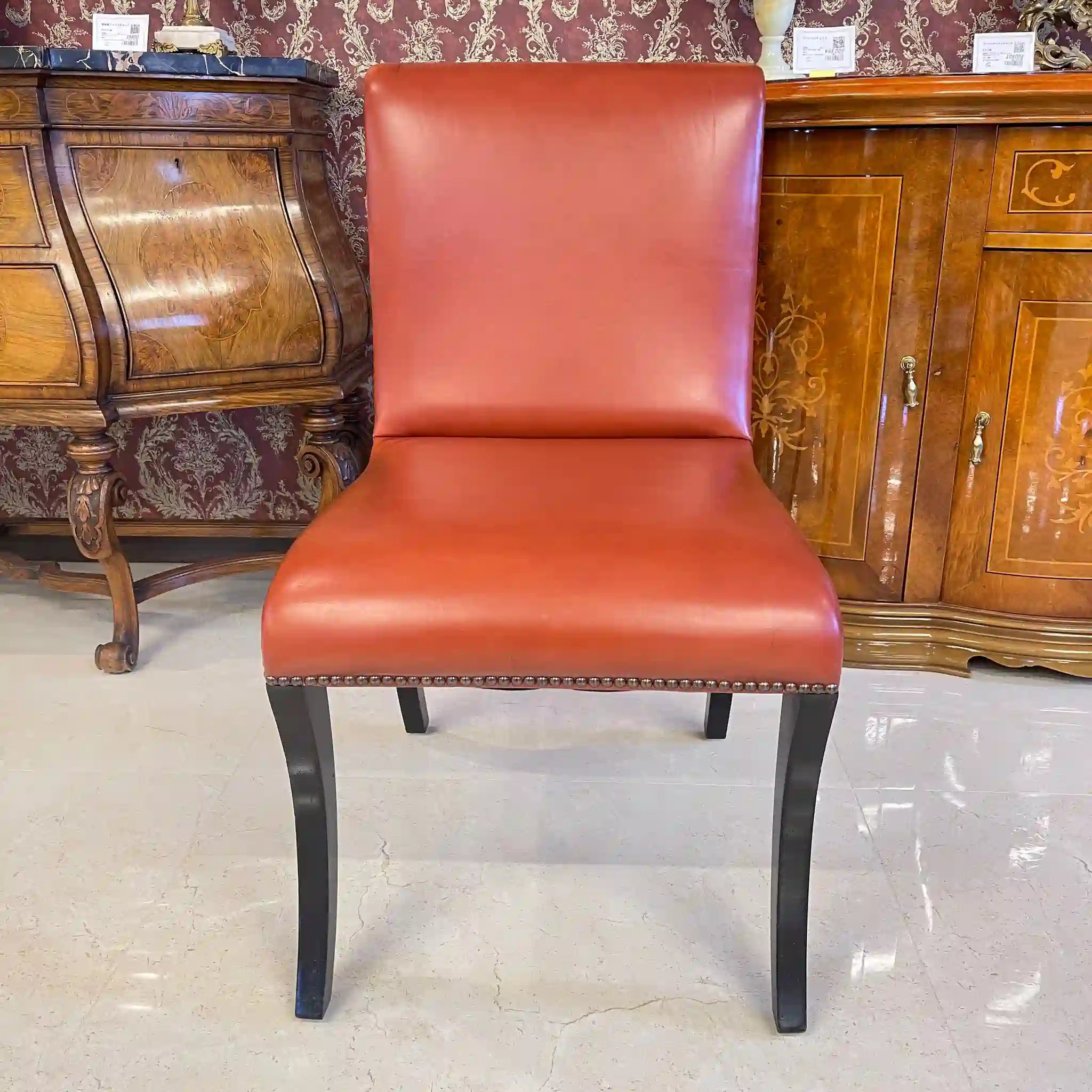 【アンティーク】 ダイニングチェア / 本革 / イギリス直輸入