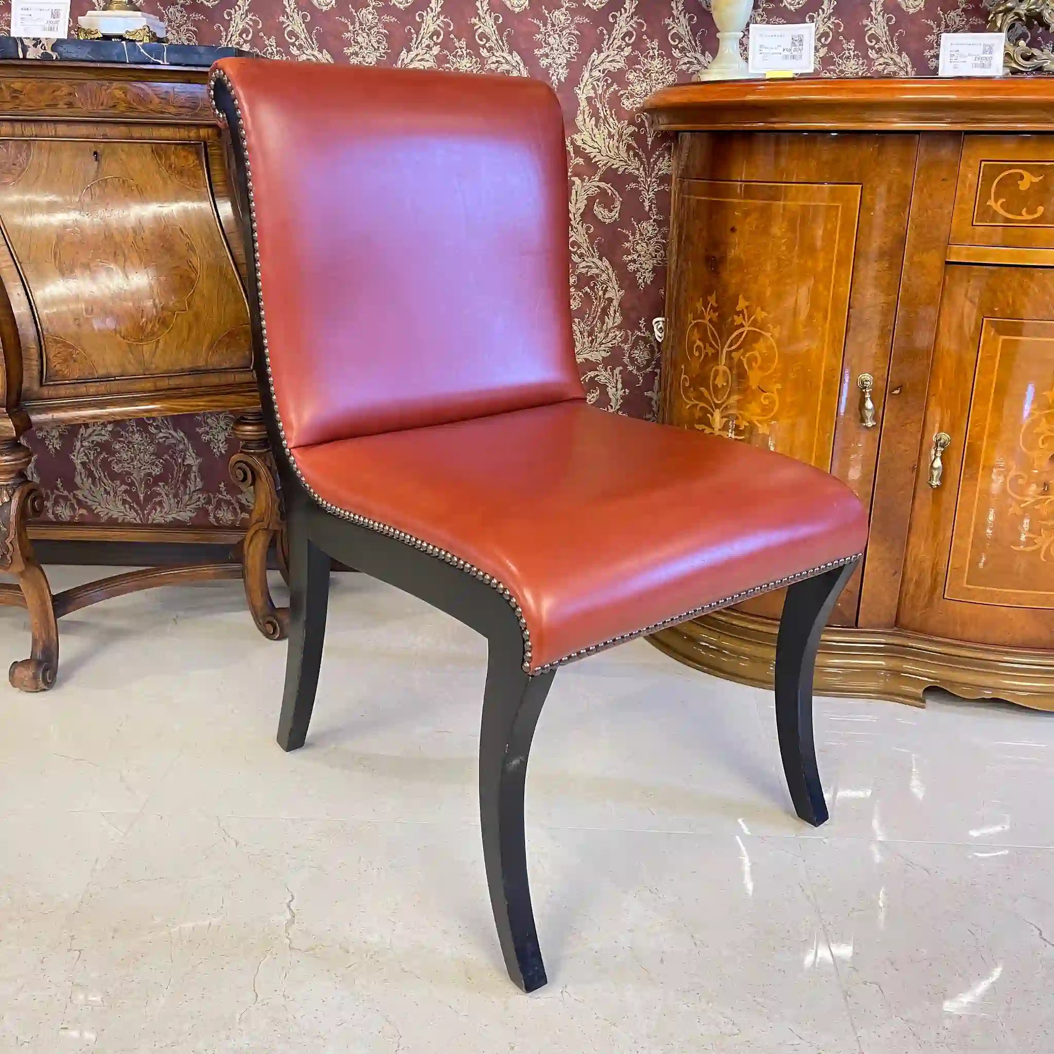 【アンティーク】 ダイニングチェア / 本革 / イギリス直輸入