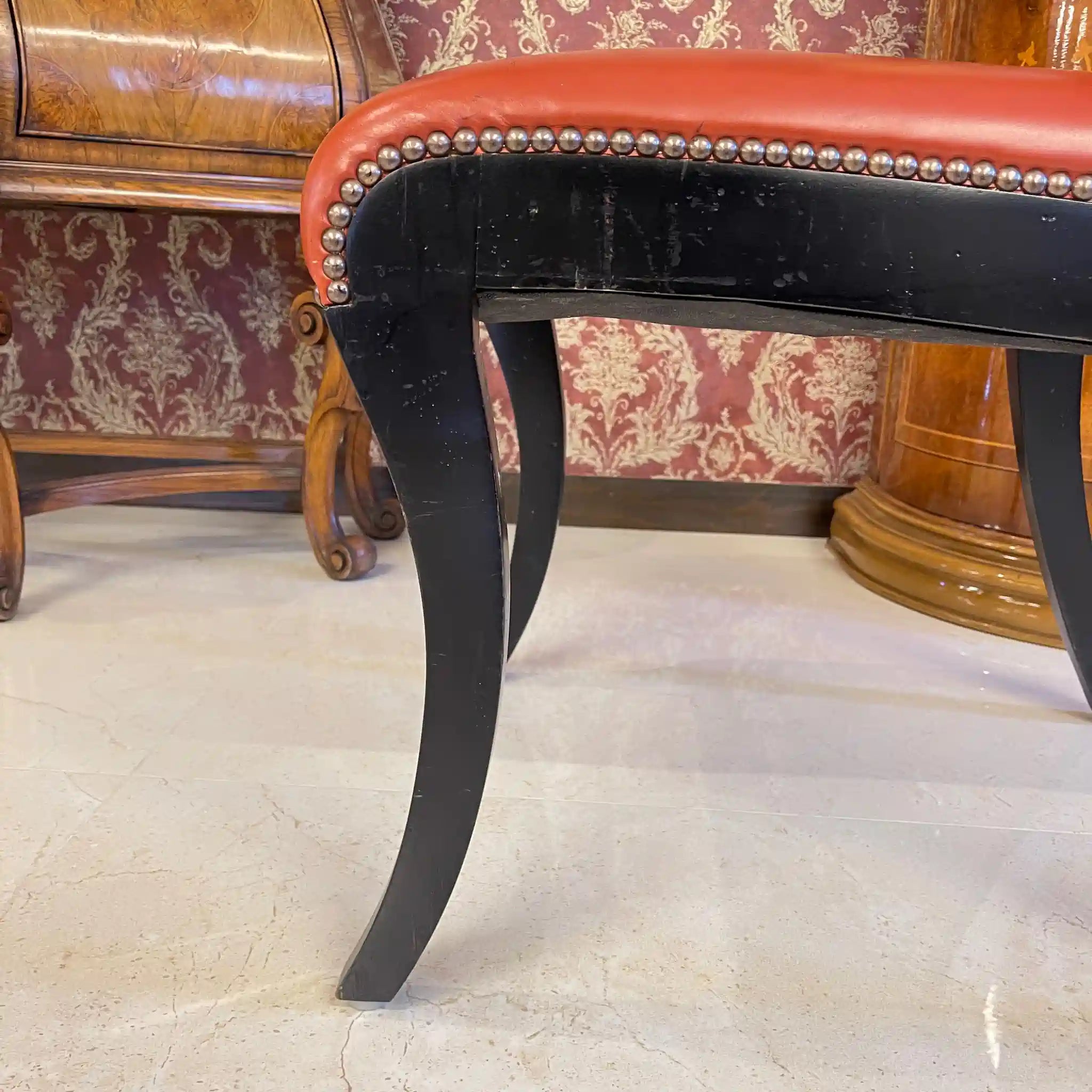 【アンティーク】 ダイニングチェア / 本革 / イギリス直輸入