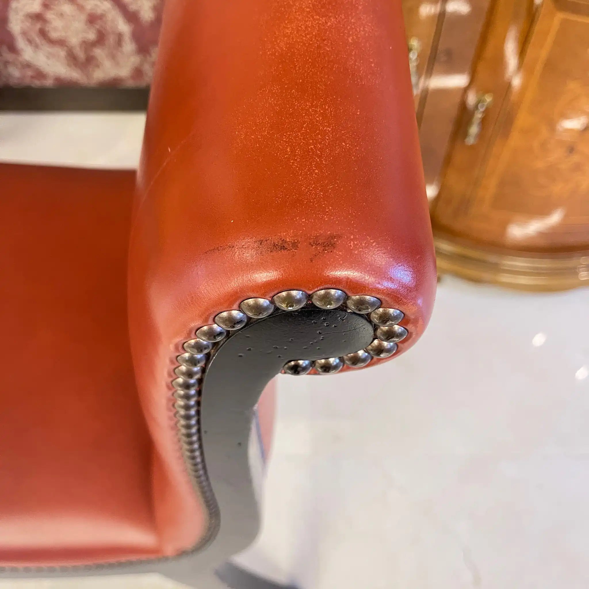 【アンティーク】 ダイニングチェア / 本革 / イギリス直輸入