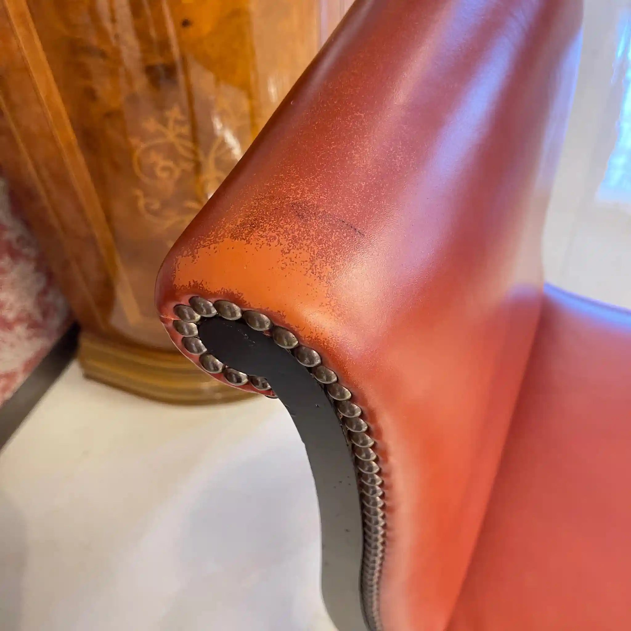 【アンティーク】 ダイニングチェア / 本革 / イギリス直輸入