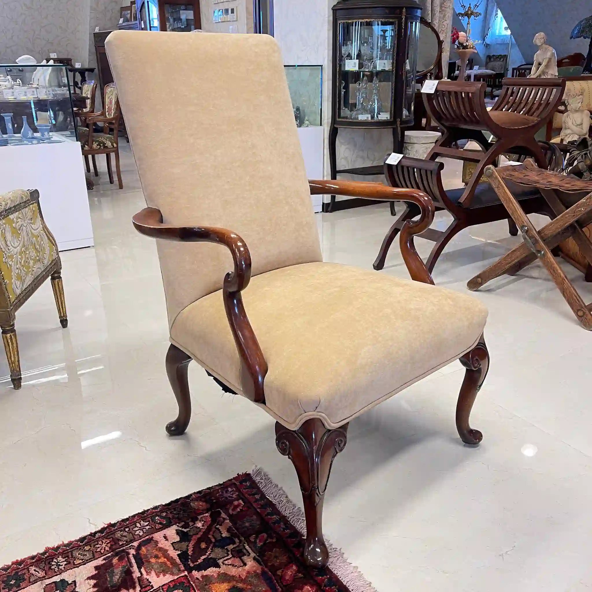 【アンティーク】 アームチェア / ジョージアン様式 / ベロア / イギリス / イギリス直輸入