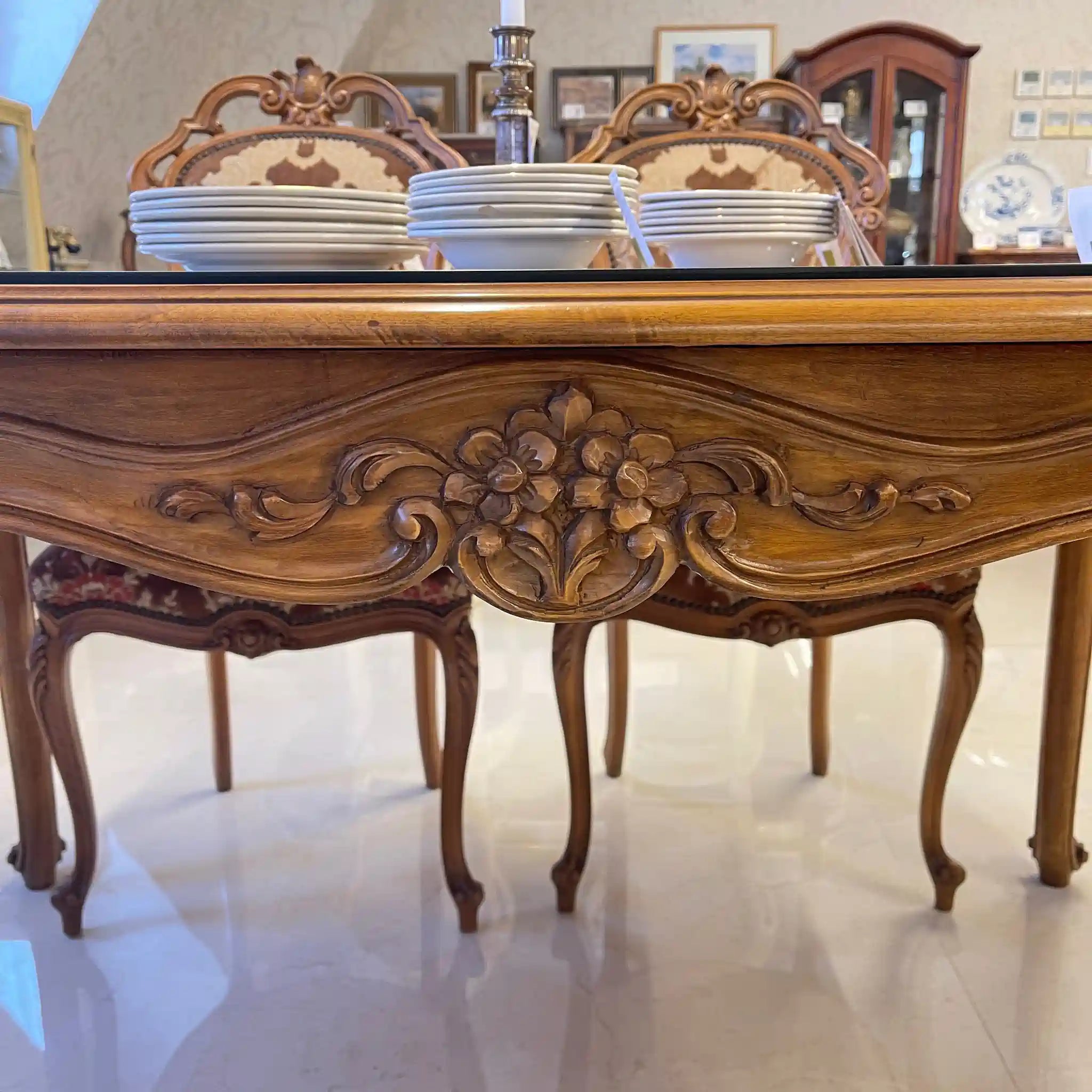 【アンティーク】 アームチェア / ジョージアン様式 / ベロア / イギリス / イギリス直輸入