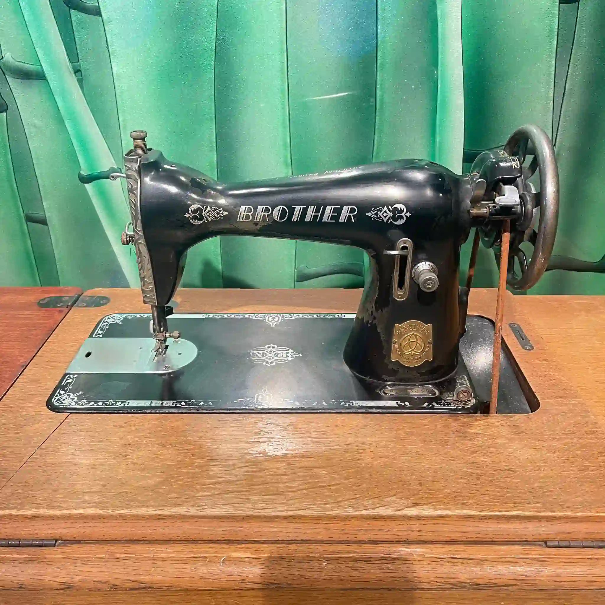 【リユース】 ビンテージミシン / ブラザー