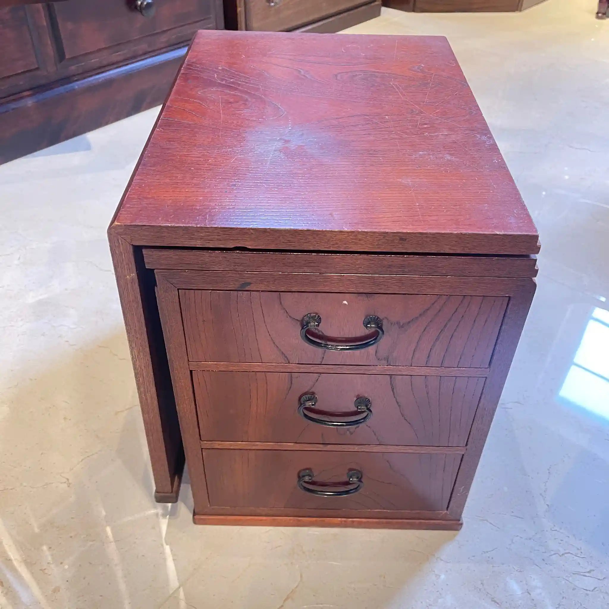 [Reused] Folding desk 