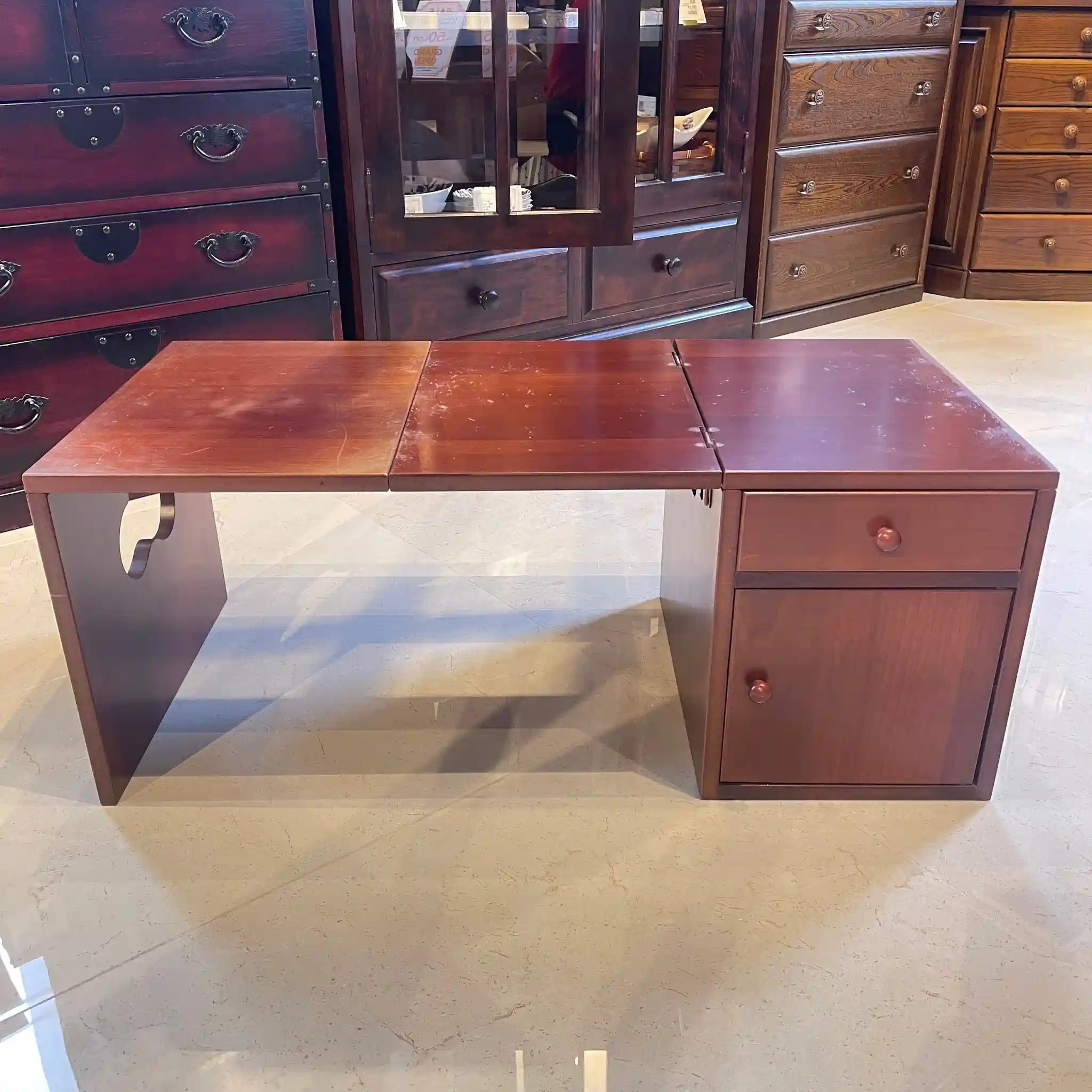 [Reused] Folding desk 