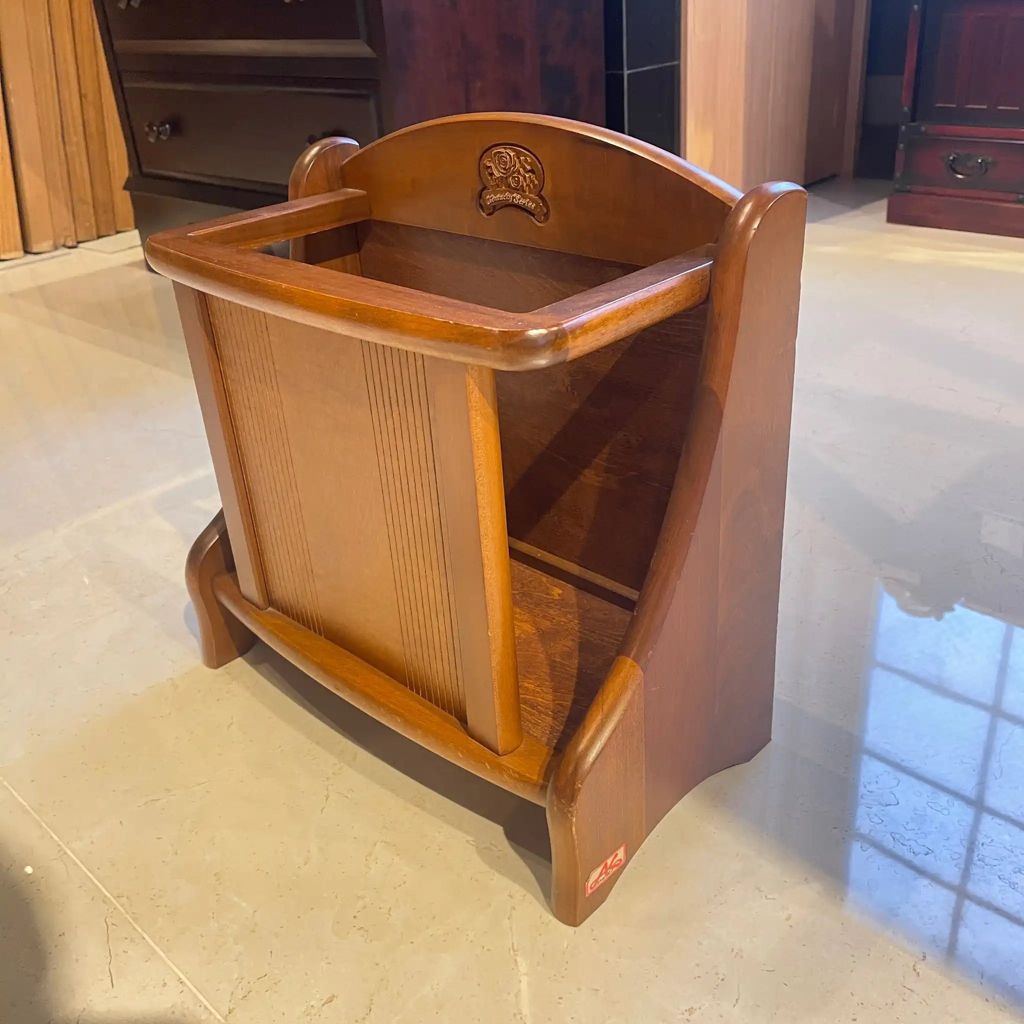 【リユース】 カントリー調マガジンラック