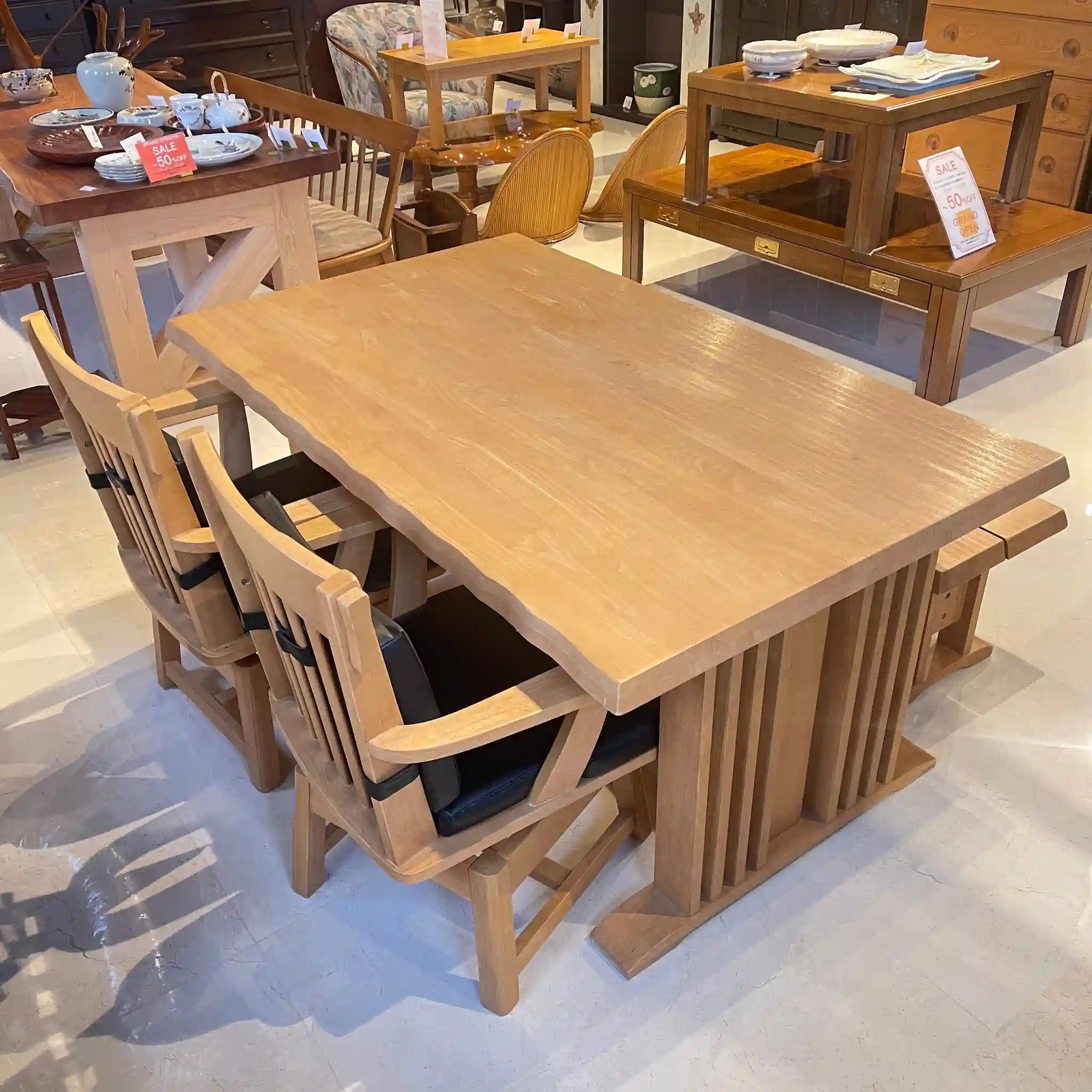 【リユース】ダイニングテーブルセット