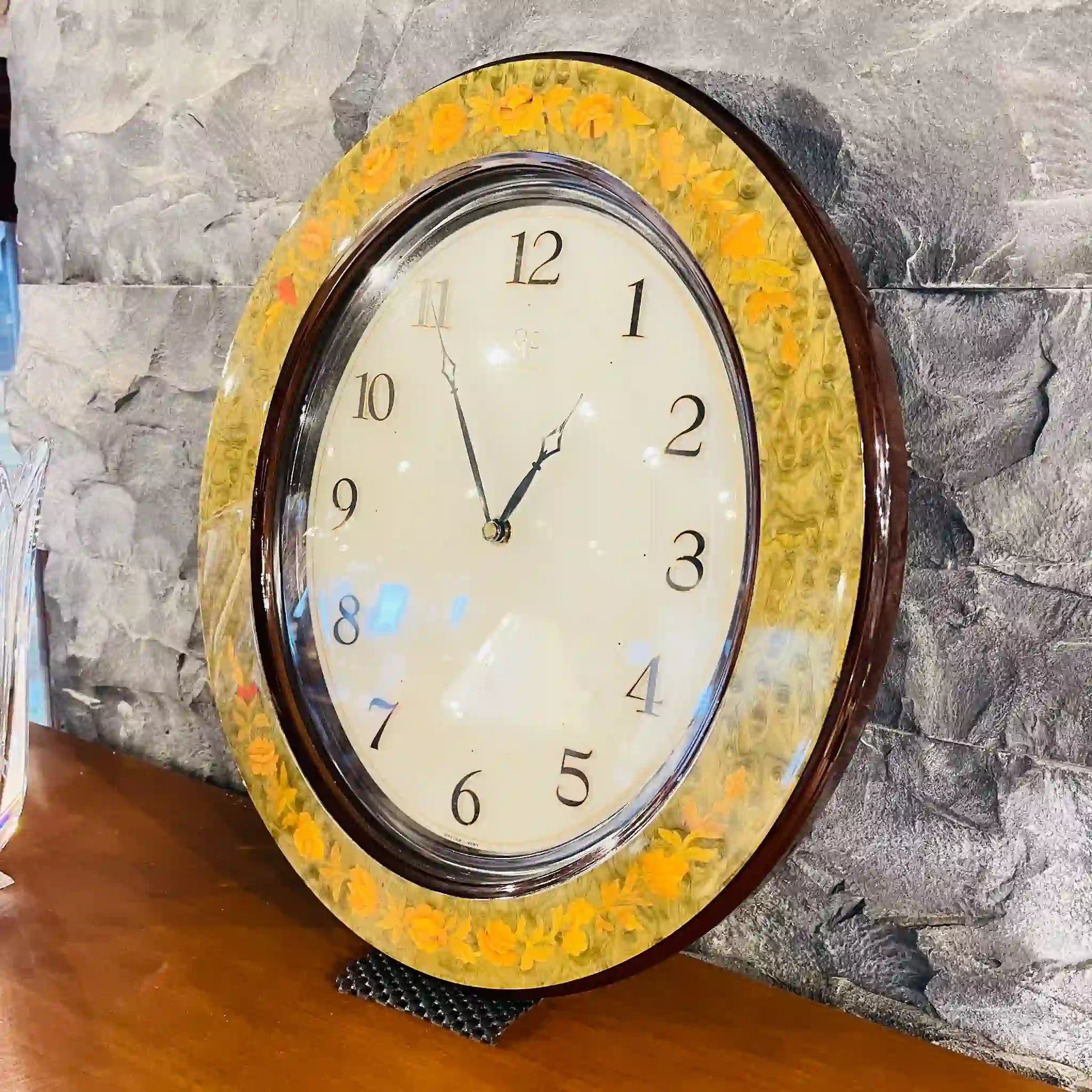 [二手] Rhythm Clock Industry 伊莉莎白二世 掛鐘 4KG935QE 