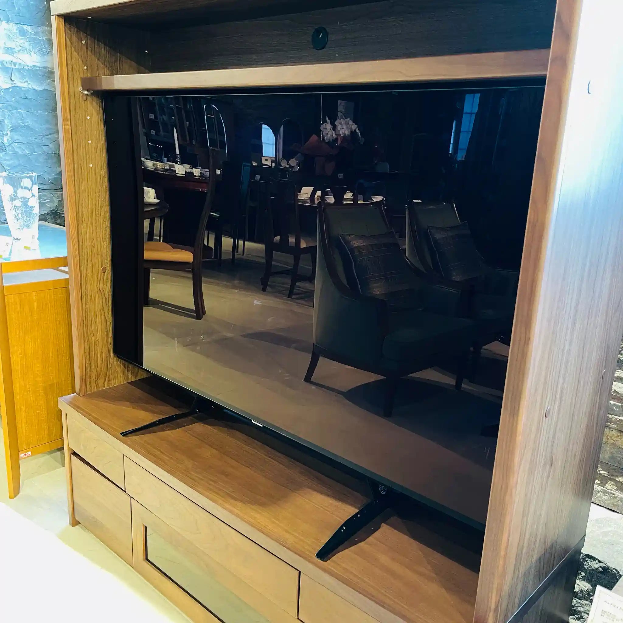 【リユース】 有機ELテレビ 55インチ / Panasonic / 2017 / TH-55EZ950 ＋FITUEYESテレビスタンド 画面焼け有