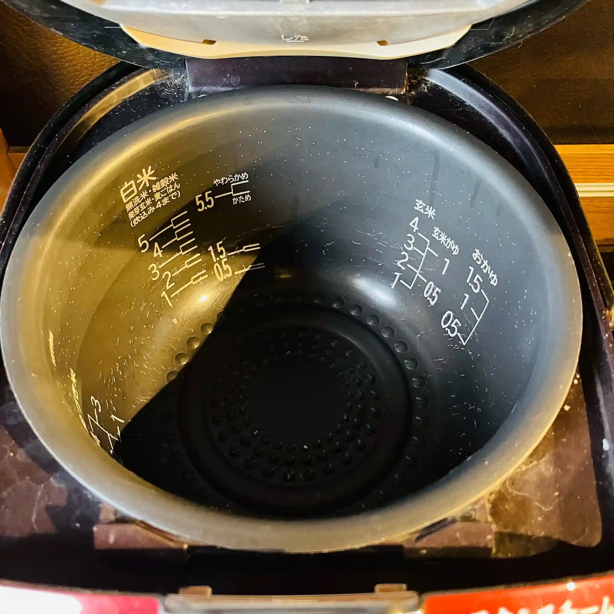 【リユース】 炊飯ジャー / HITACHI