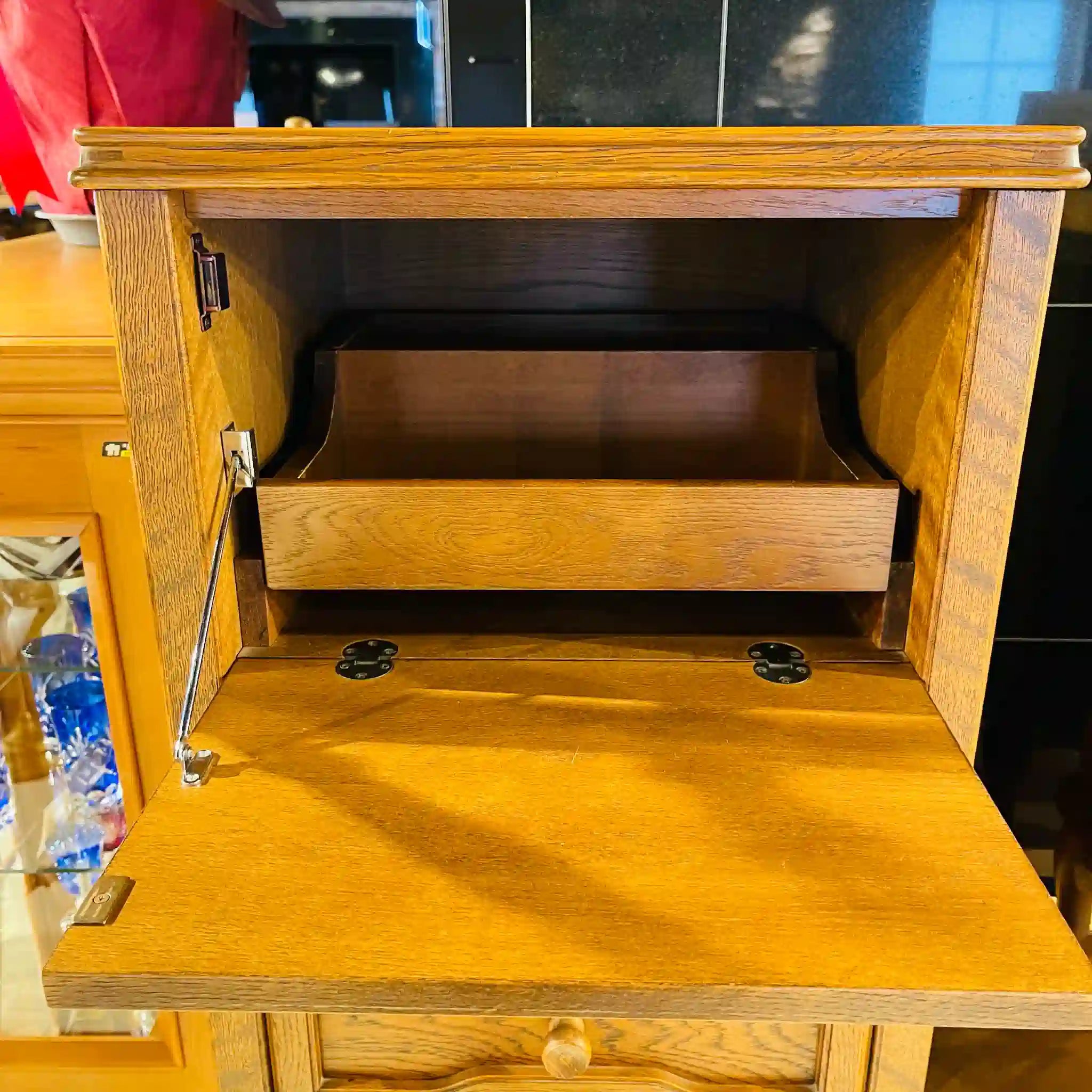 【リユース】 チェスト / ガラス天板