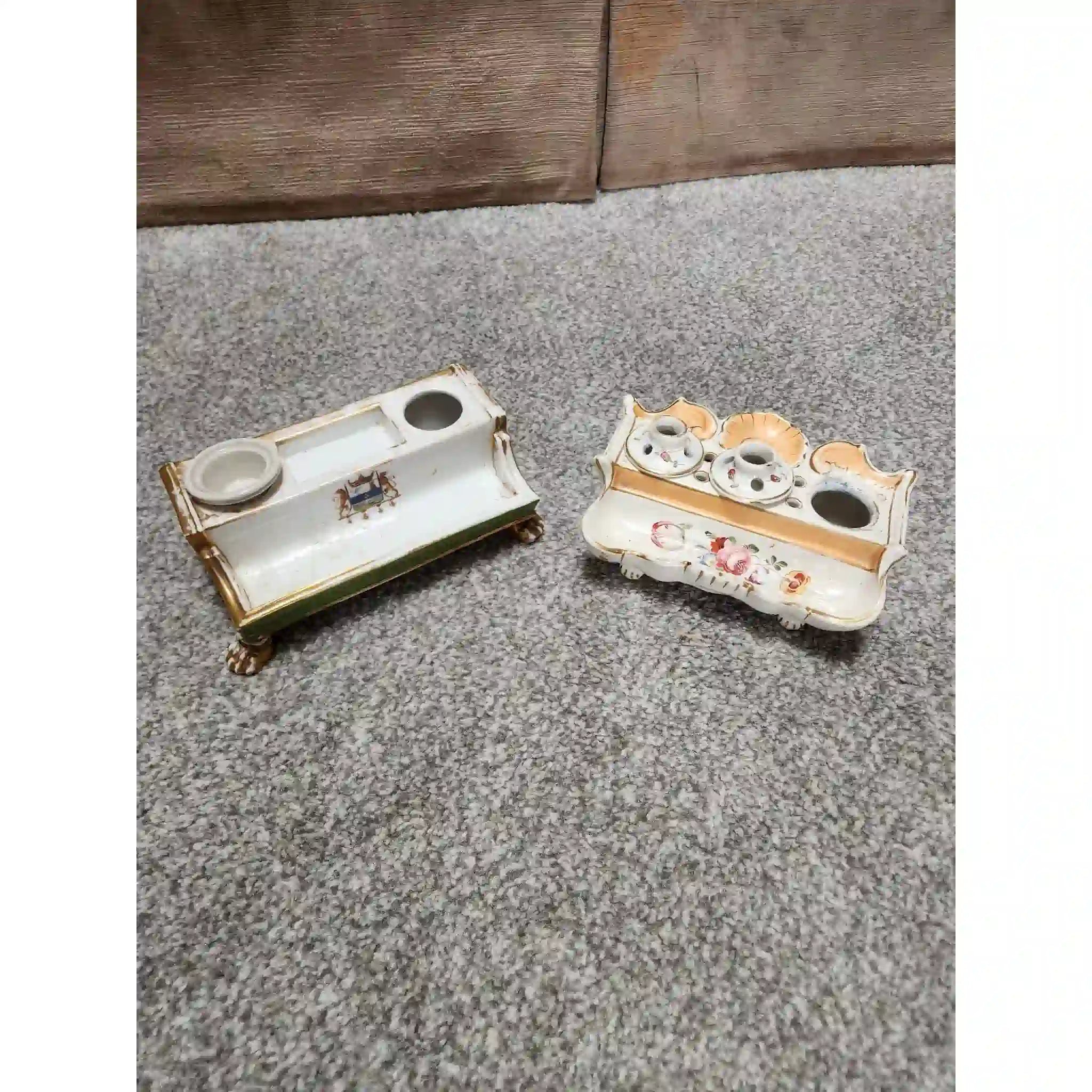 【】 金銀釉薬入りの磁器製の墨水瓶