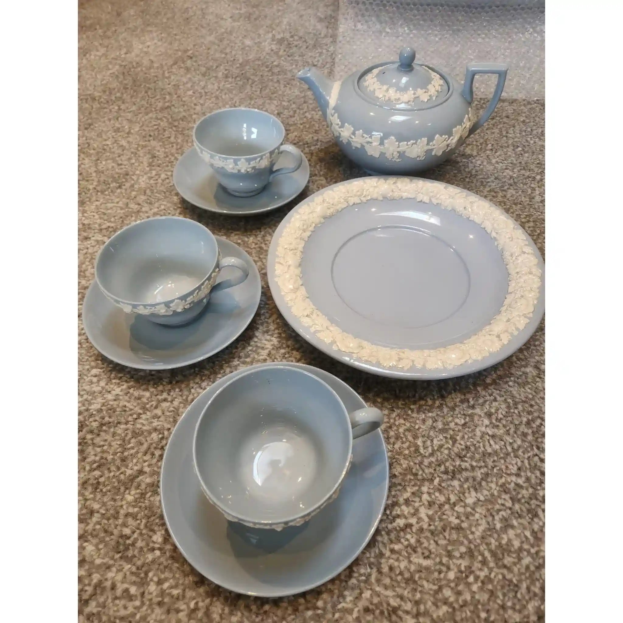 【ビンテージ】 カップ＆ソーサープレート(皿) / WEDGWOOD(ウェッジウッド) / Embossed Queens Ware(エンボスド・クイーンズウェア) / 1930年頃～1989年まで / イギリス / クラシカル / 新古典主義