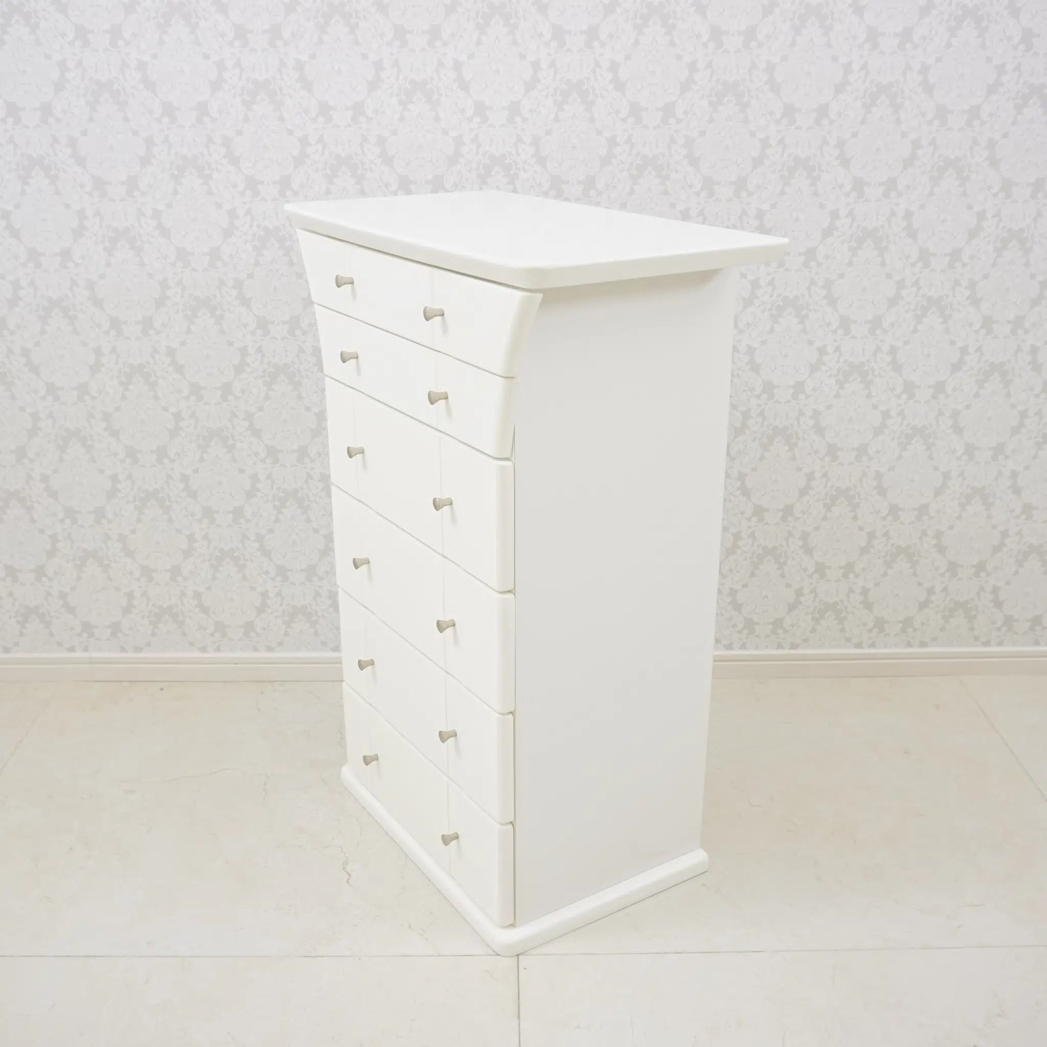 [Reused] White 6-drawer chest of drawers from Okawa Furniture