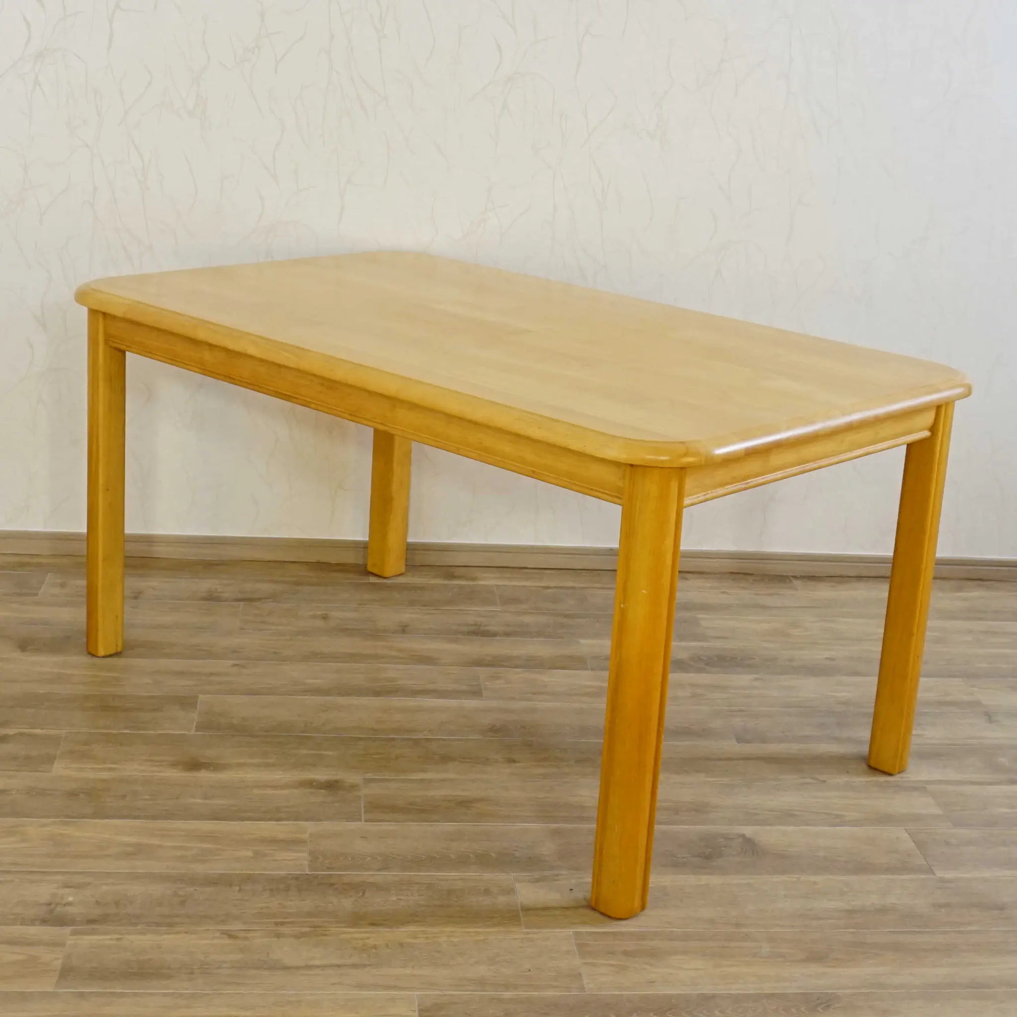 【リユース】 ダイニングテーブル / カリモク家具