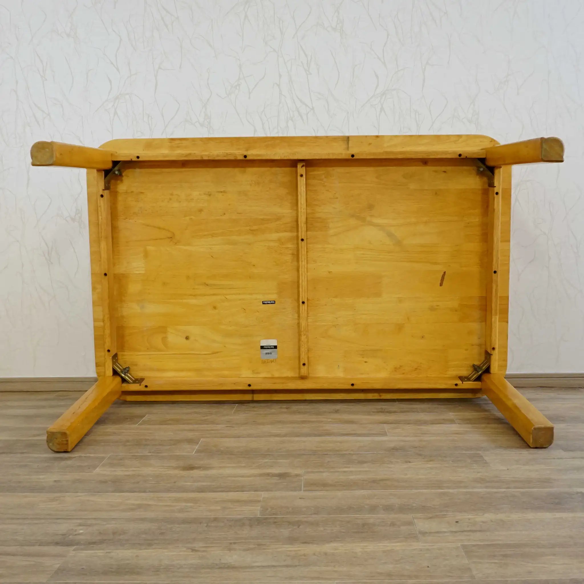 【リユース】 ダイニングテーブル / カリモク家具