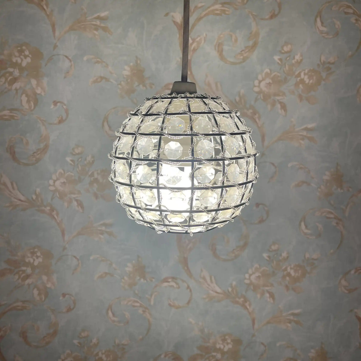 Pendant light (lighting) / elegant, glass beads, ceiling lighting, indirect lighting, mini chandelier / [Reuse]