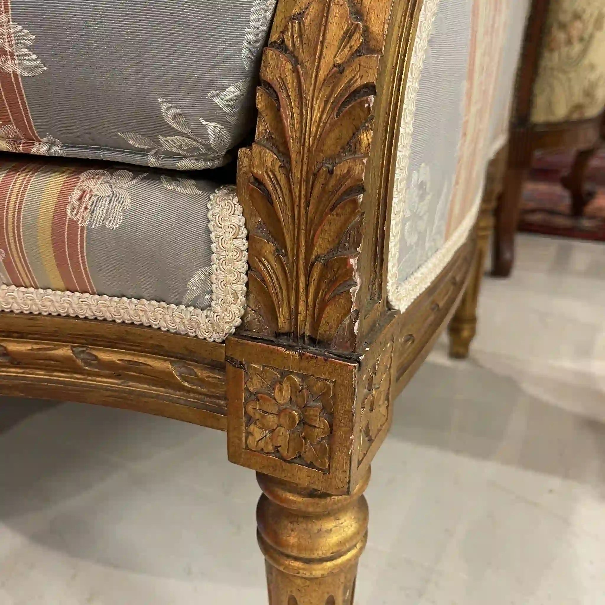 Vintage 3-seater sofa / Louis XVI style / Late 20th century (presumably) / Italian / Neoclassicism