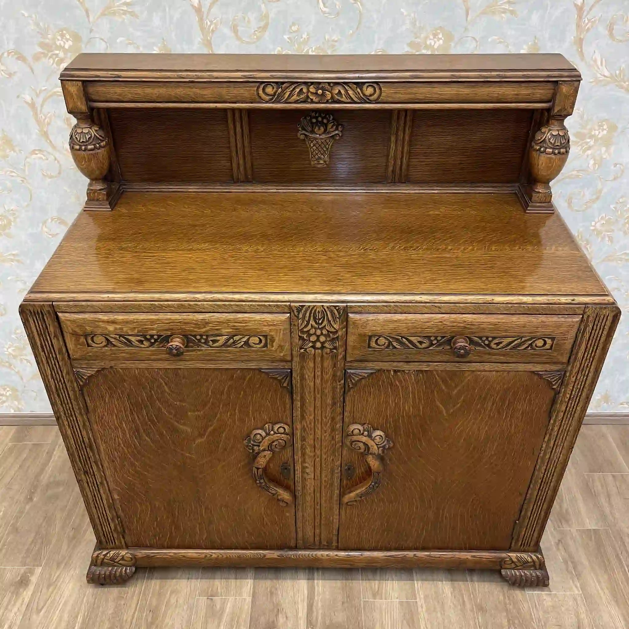 [Antique] Sideboard / Victorian style / Early 20th century (estimated) / Oak / England