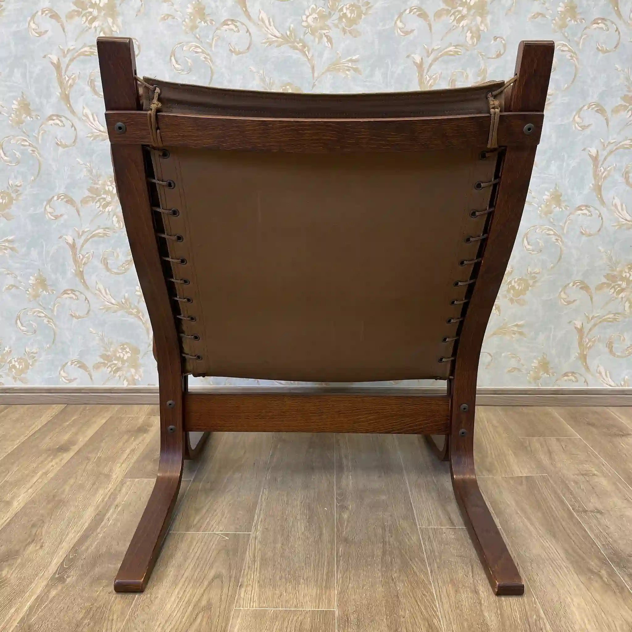 [Vintage] Lounge chair / westnofa furniture / 1960-1970s (estimated) / Genuine leather / Norway / Canvas suspension, button tufted leather