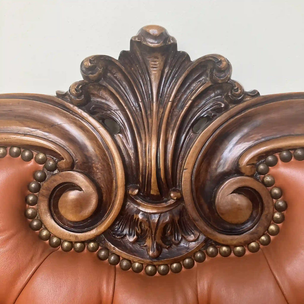 Sofa / British Classic / 20th Century / Genuine leather / Antique button tufting, all genuine leather upholstery / [Vintage]