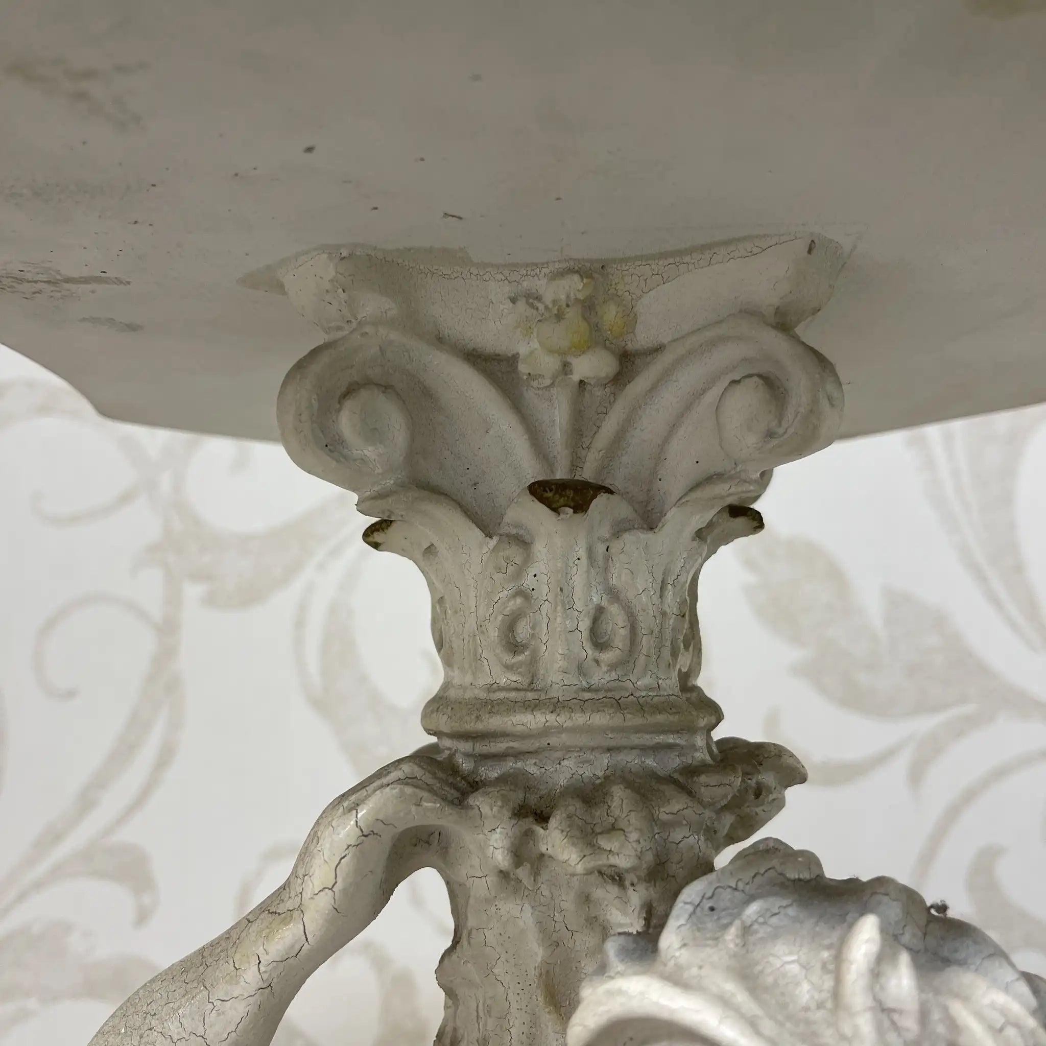 [Vintage] Flower stand / Neo-classical / 20th century / Polystone / Europe / Antique finish, high-definition relief