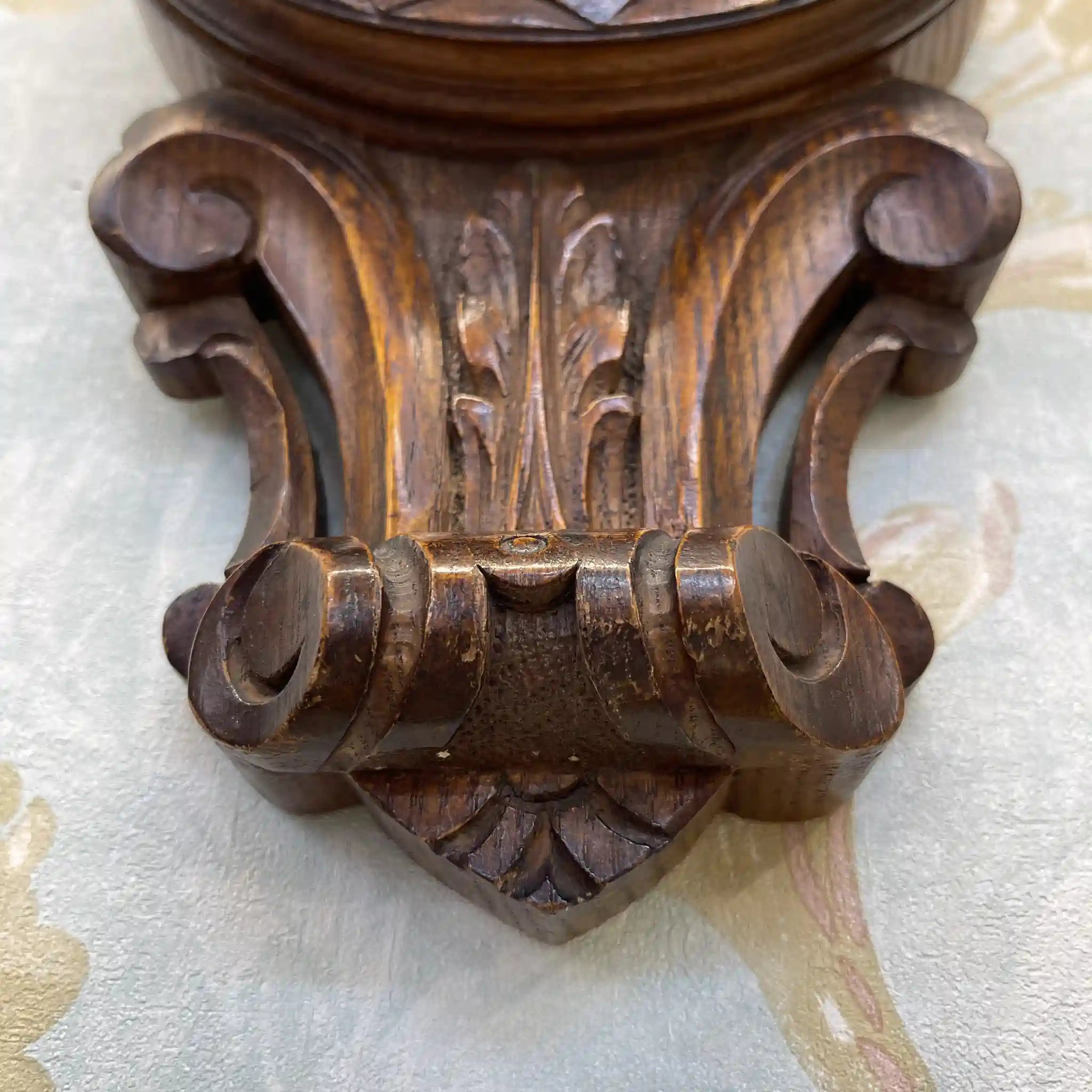 [Vintage] Aneroid barometer / Victorian style / Around 1900s (estimated) / Oak / England / With thermometer
