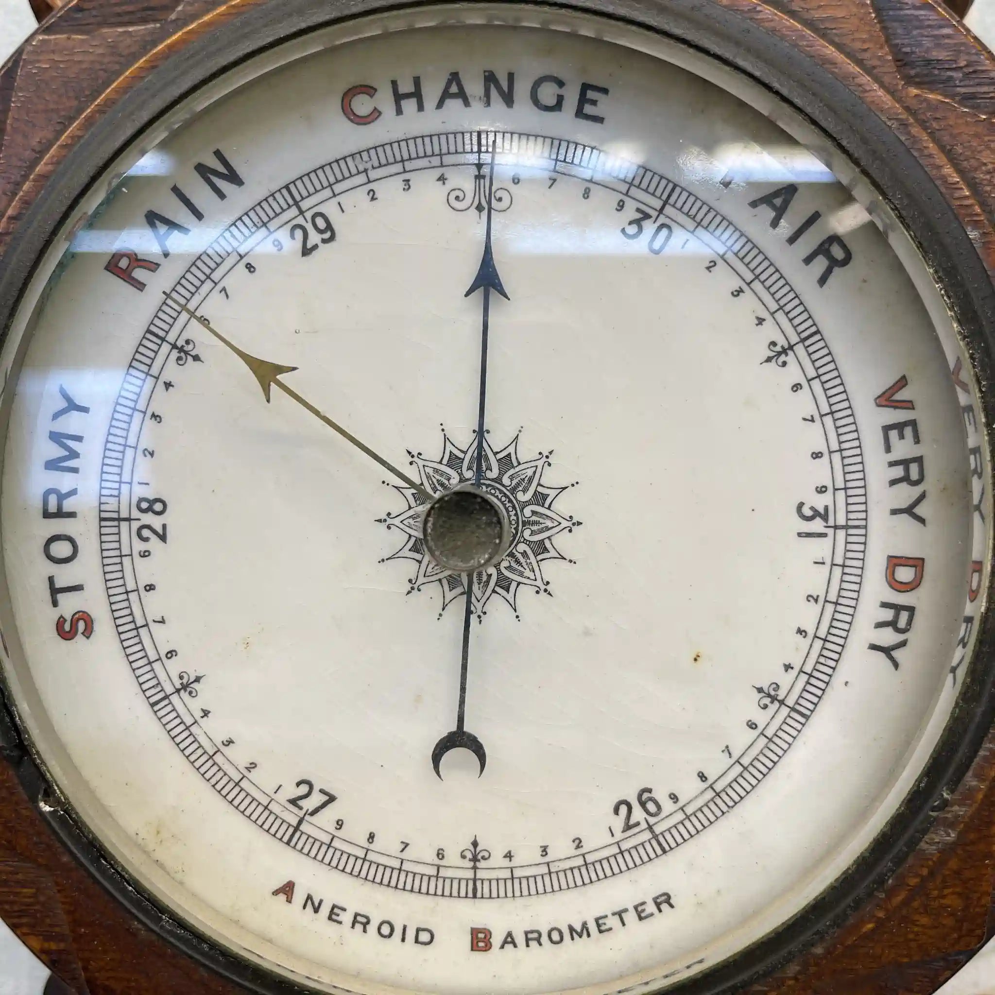 [Vintage] Aneroid barometer / Victorian style / Around 1900s (estimated) / Oak / England / With thermometer