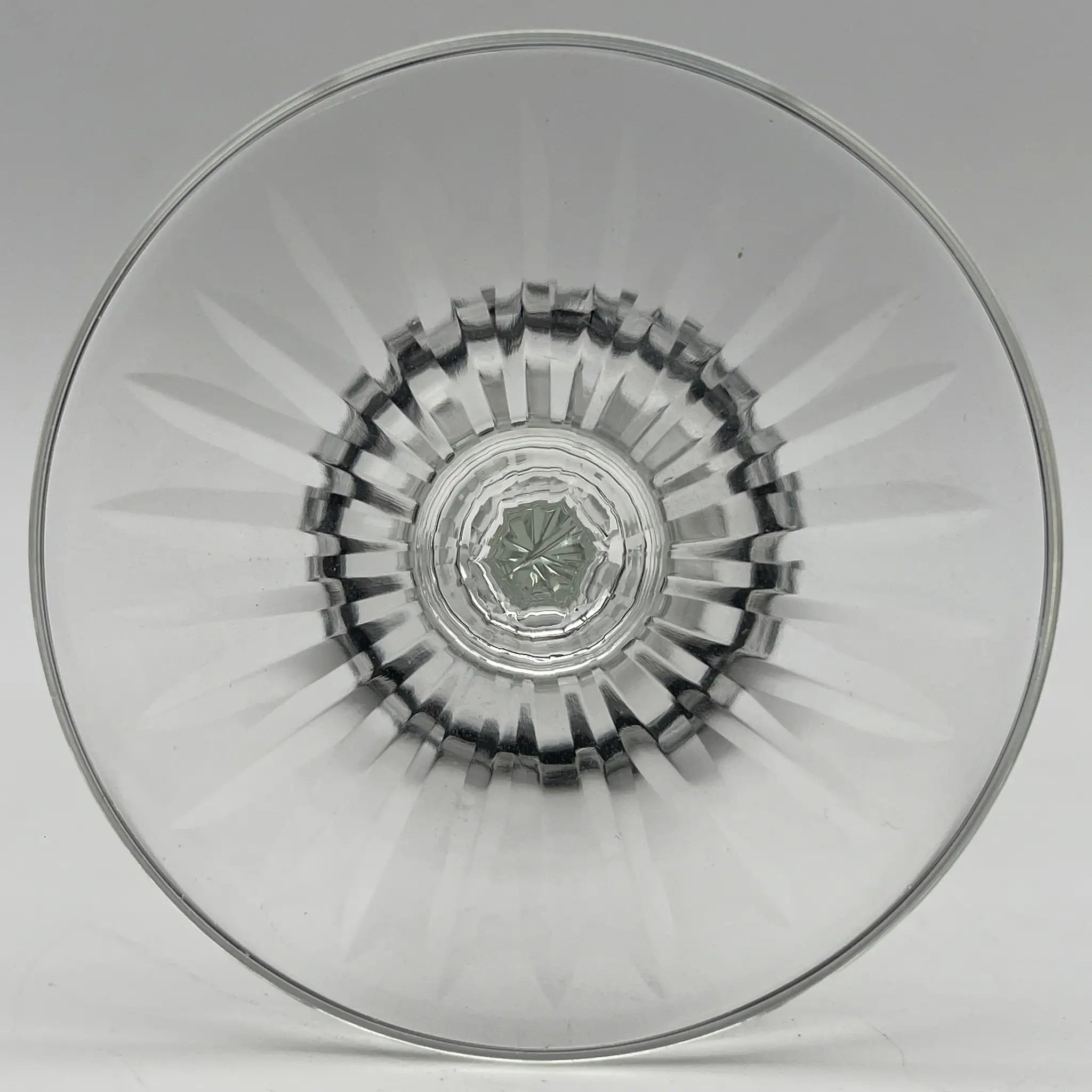 [Vintage] Wine glass / 20th century / Crystal glass / Europe / Cut glass, Covered glass