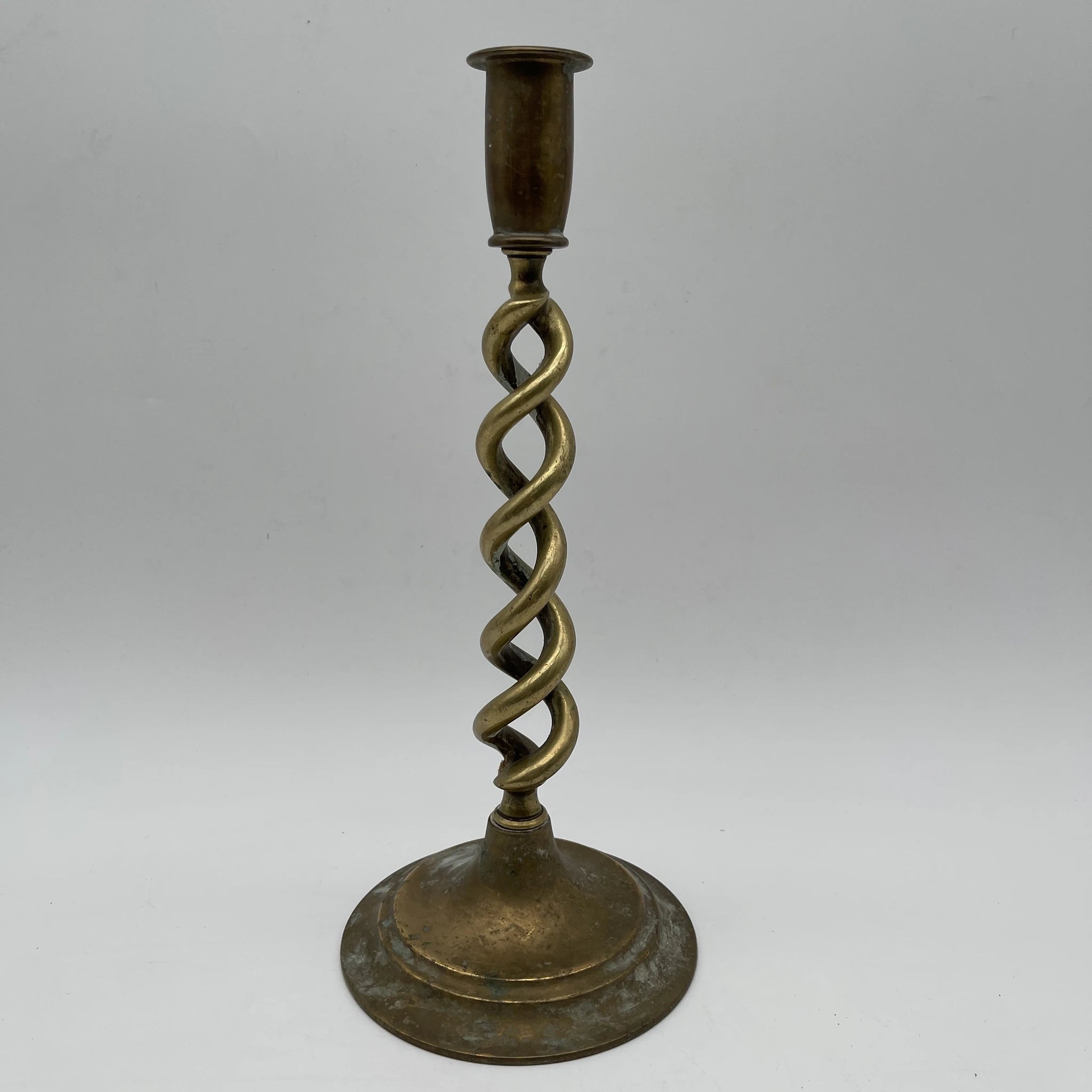 [Antique] Candle stand (candelabra) / Jacobean style / Estimated late 19th century / Brass / England / Barley Sugar Twist