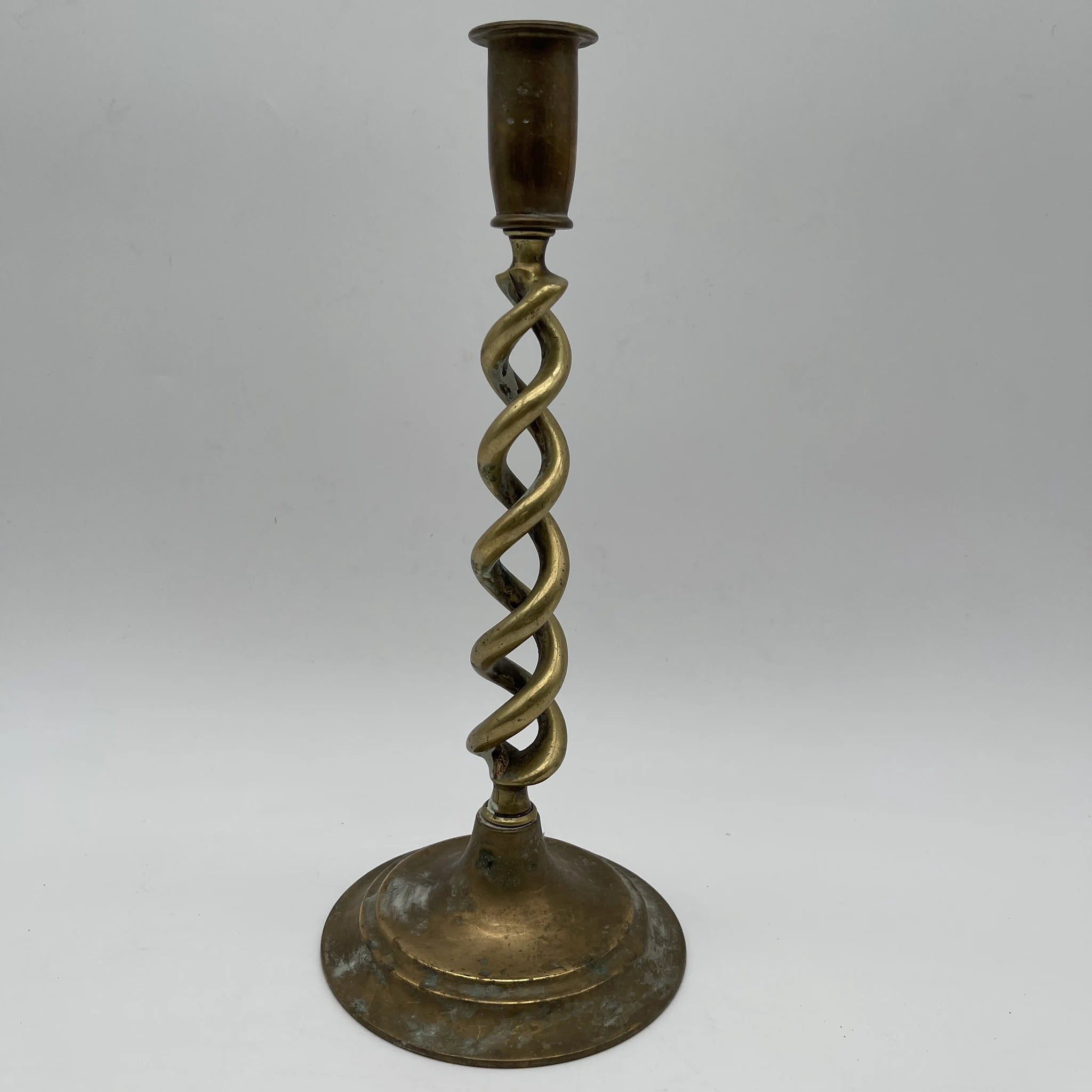 [Antique] Candle stand (candelabra) / Jacobean style / Estimated late 19th century / Brass / England / Barley Sugar Twist