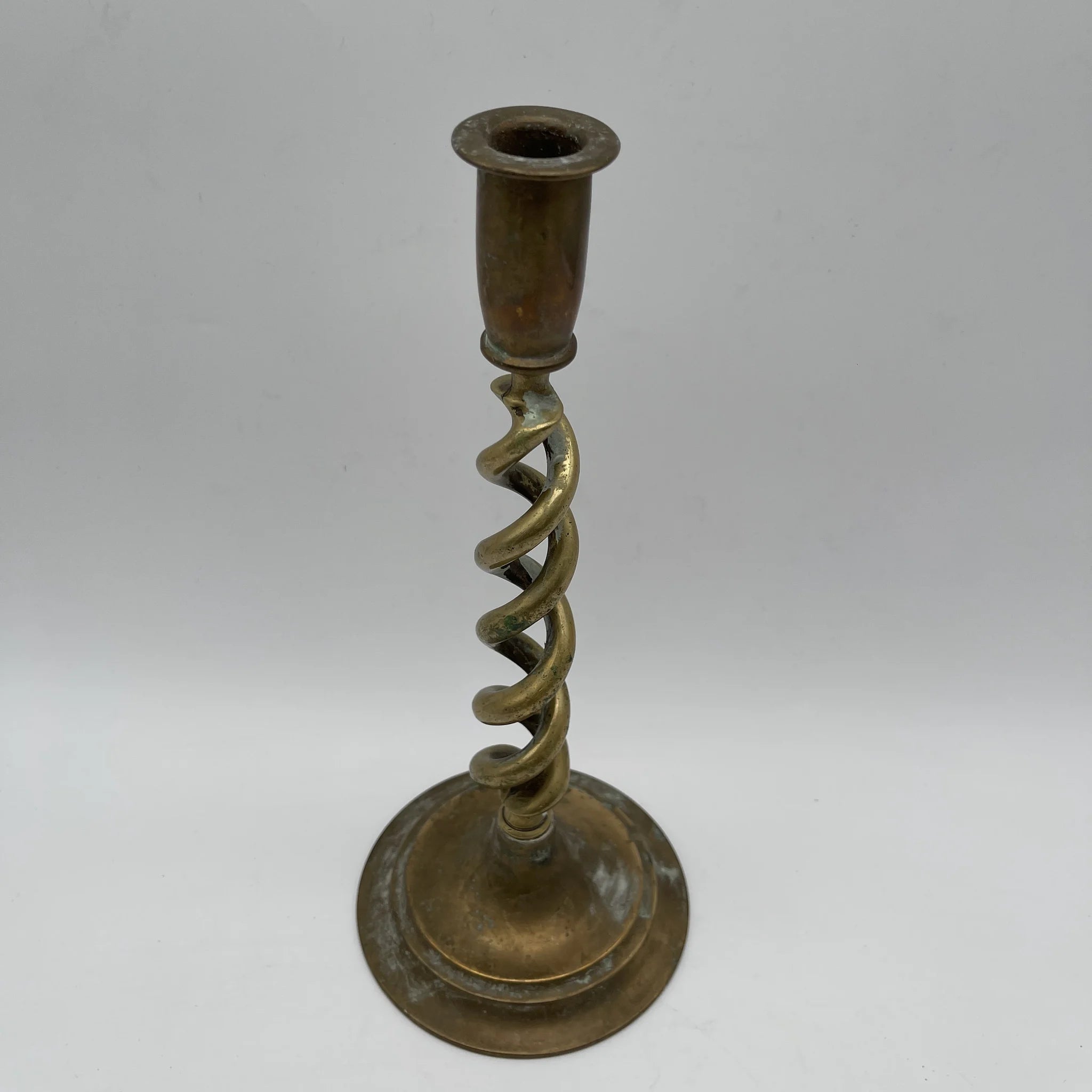 [Antique] Candle stand (candelabra) / Jacobean style / Estimated late 19th century / Brass / England / Barley Sugar Twist