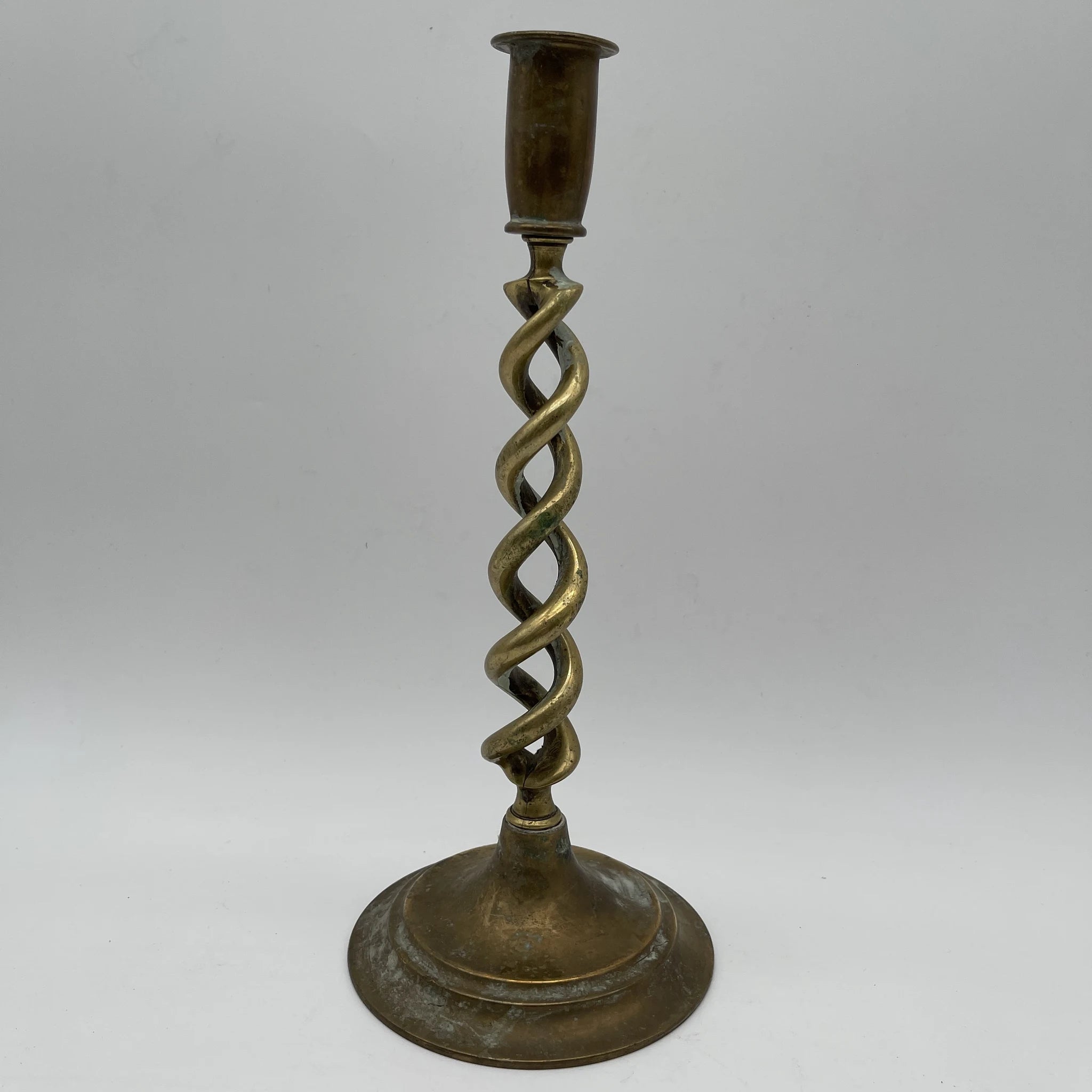 【アンティーク】 キャンドルスタンド (燭台) / ジャコビアン様式 / 推定19世紀後半 / 真鍮 / イギリス / バーリーシュガーツイスト