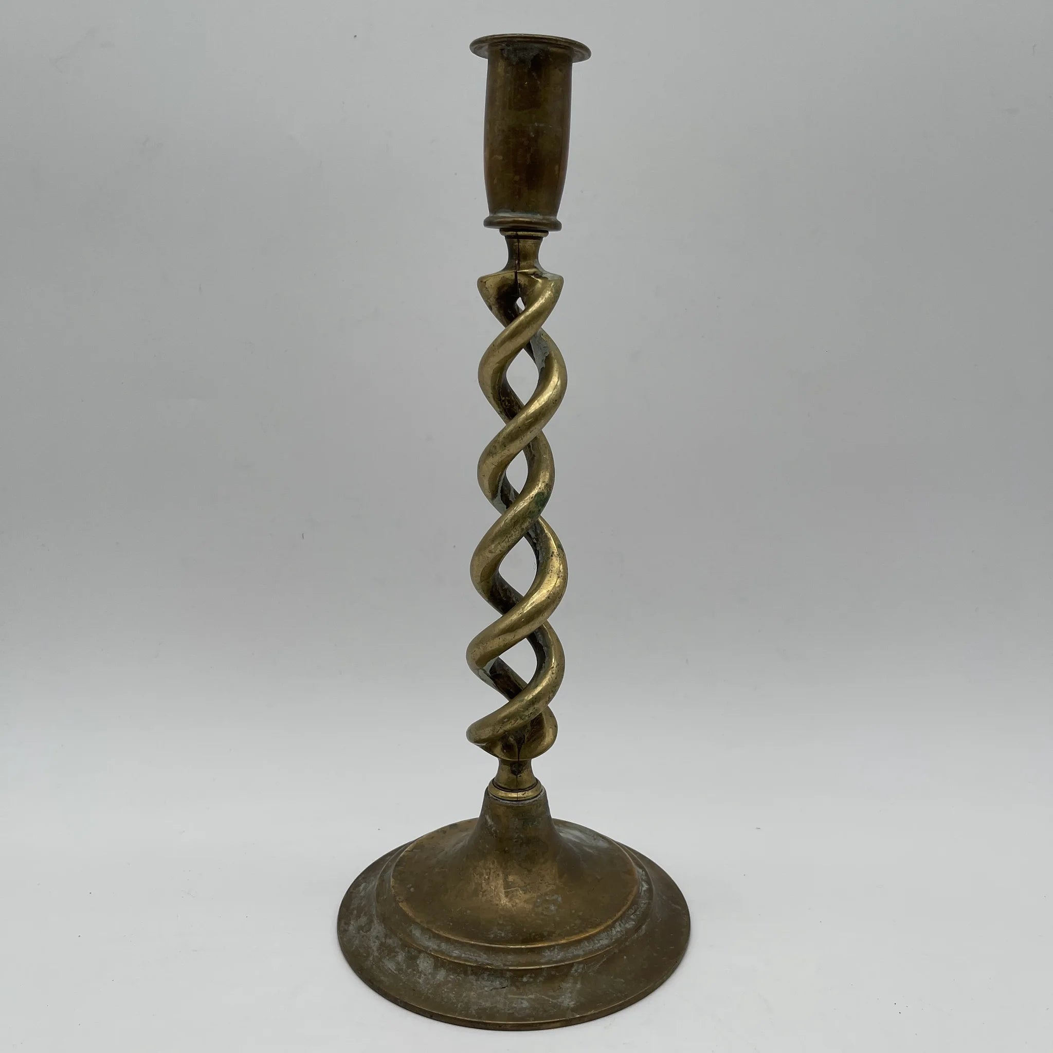 [Antique] Candle stand (candelabra) / Jacobean style / Estimated late 19th century / Brass / England / Barley Sugar Twist