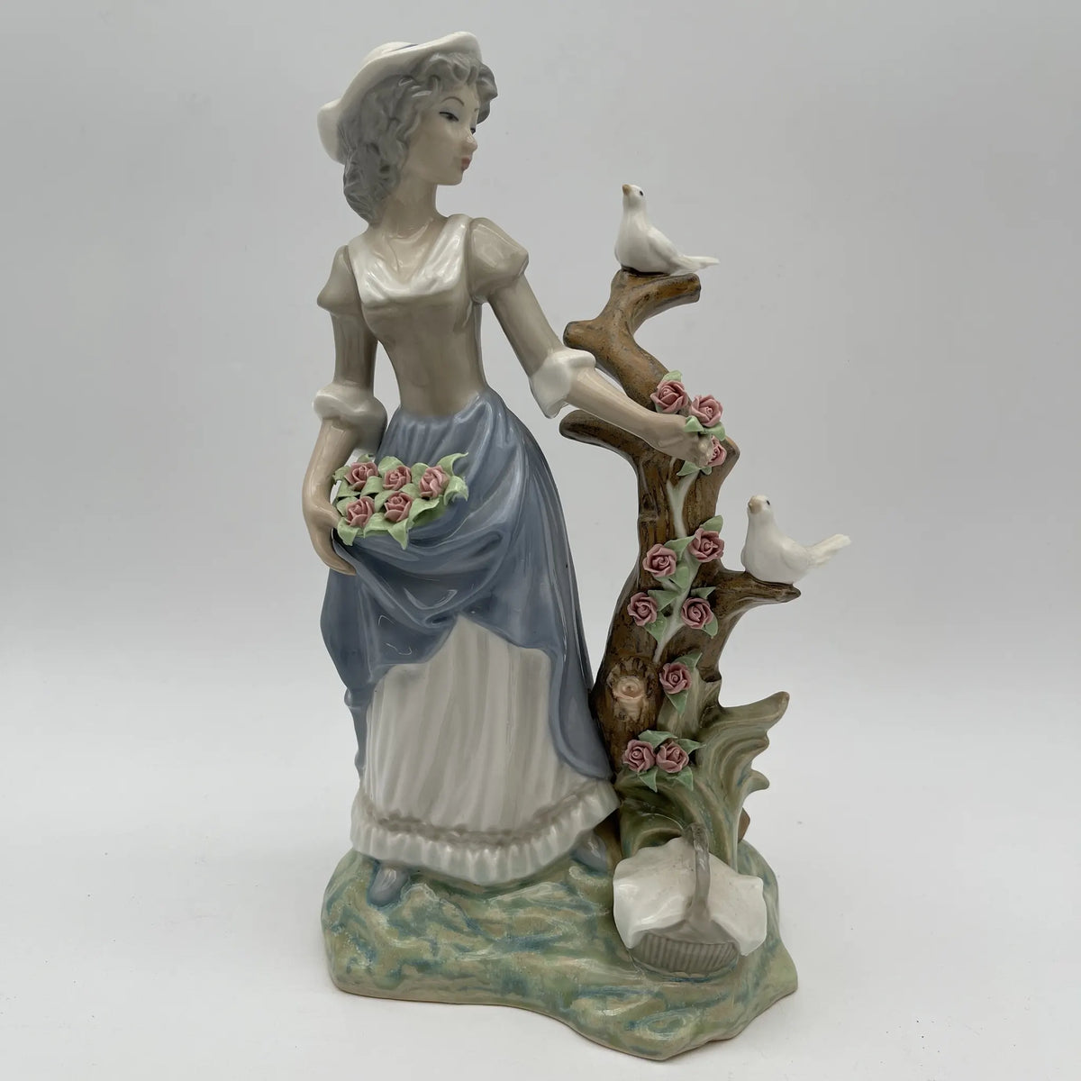 Vintage] Figurine (ceramic doll) / Roumano / Estimated 1960-1980s