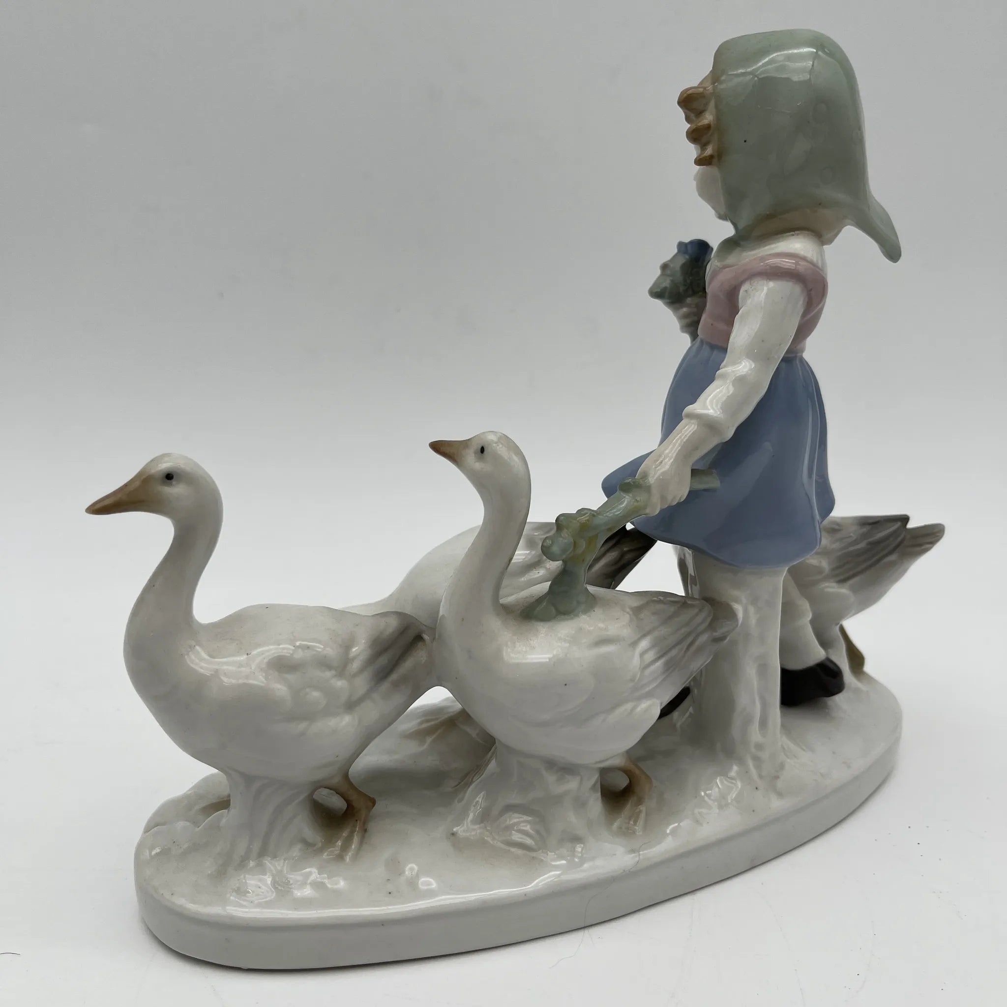 [Vintage] Figurine (ceramic doll) / Carl Scheidig / Gooseherd Girl / Estimated 1950-1970s / Porcelain / Germany / Hand painted, gloss finish