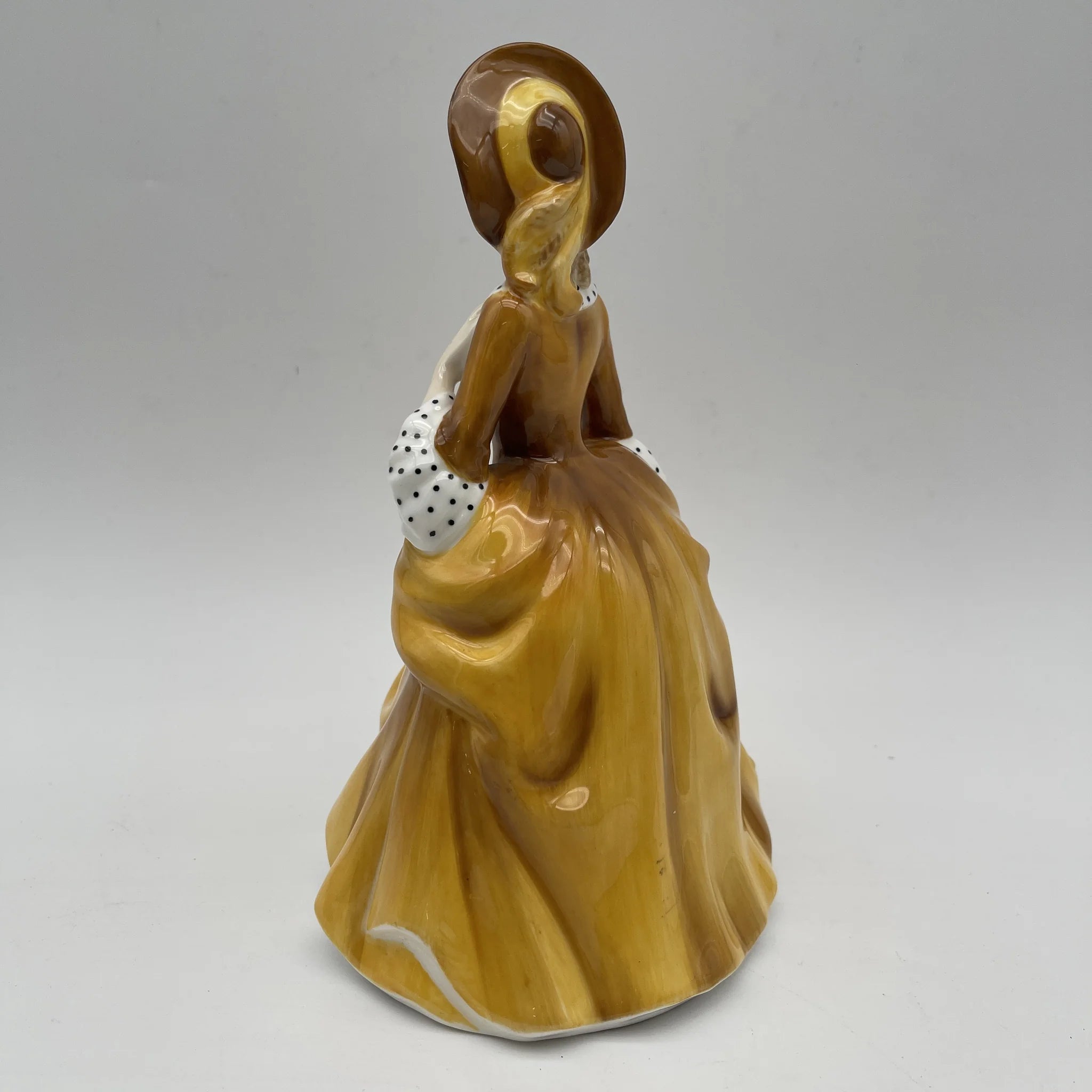 [Vintage] Figurine (Ceramic Doll) / Royal Doulton / Sandra / Estimated 1970-1990s / Bone China / England / Hand Painted