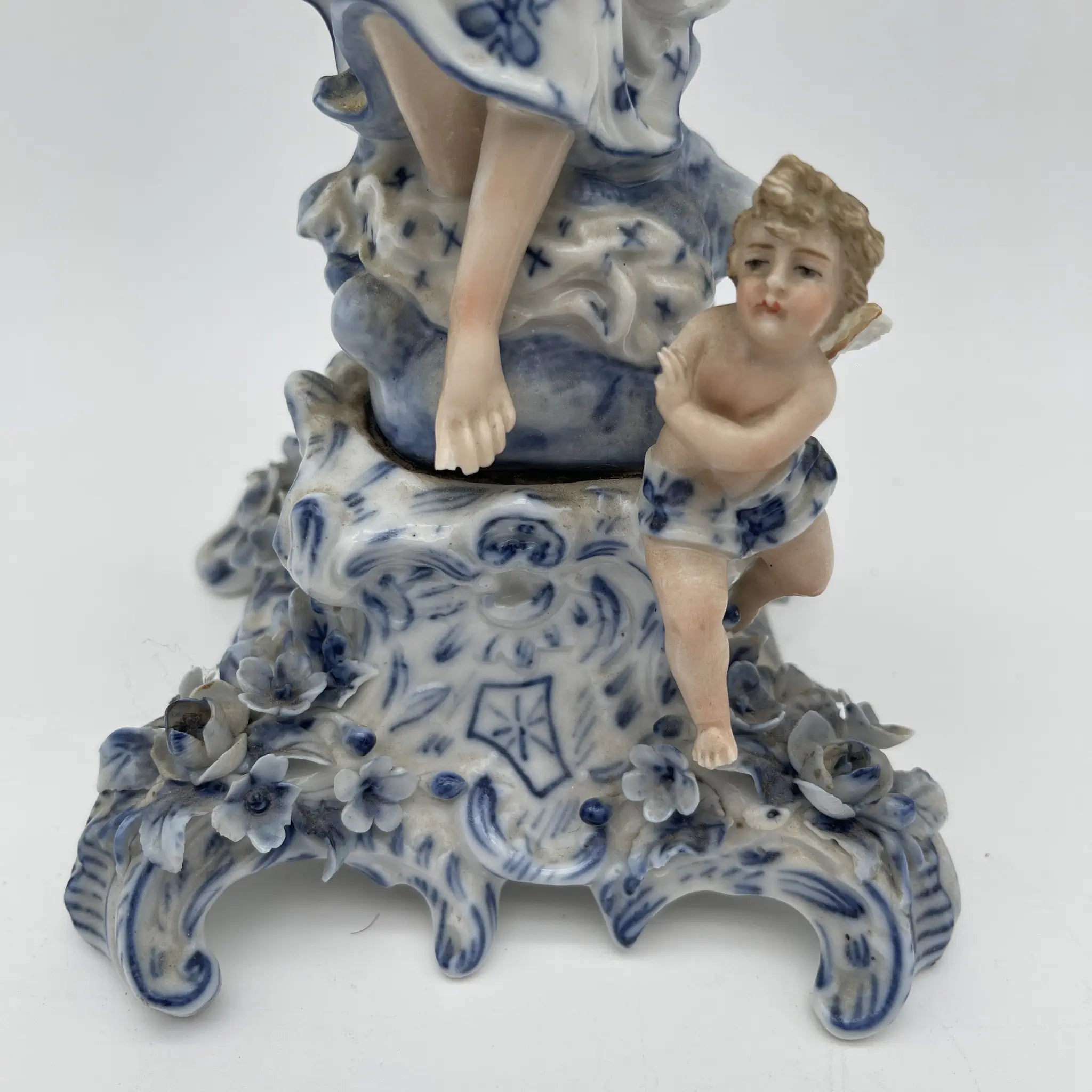 [Vintage] Candle stand (candelabra) / Estimated 1950-170s / Porcelain / England / Hand painted