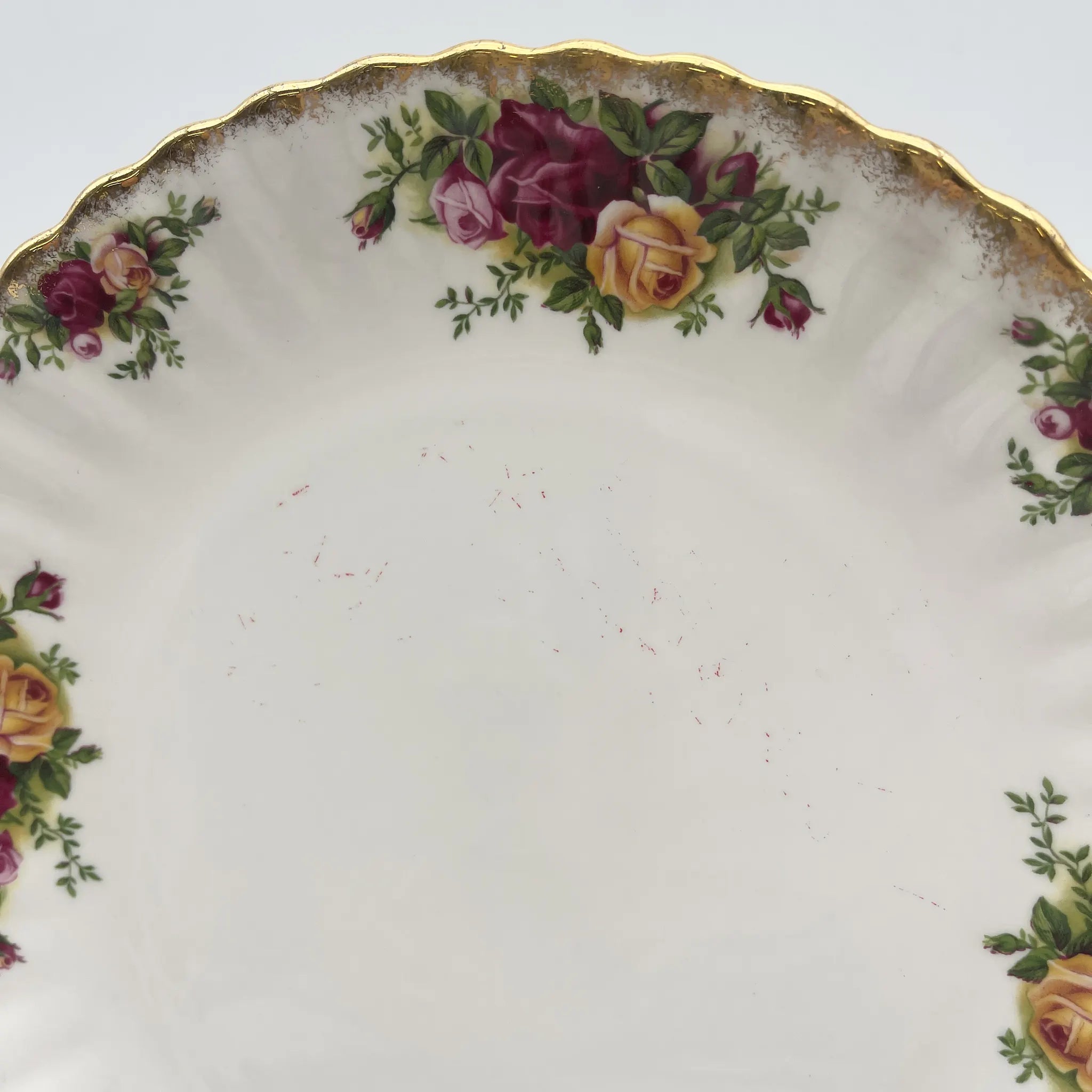 【复古】晚餐盘/ Royal Albert / Old Country Roses / 1973-1993年/ Bone China /英国/ 彩色边缘，植物艺术，金彩