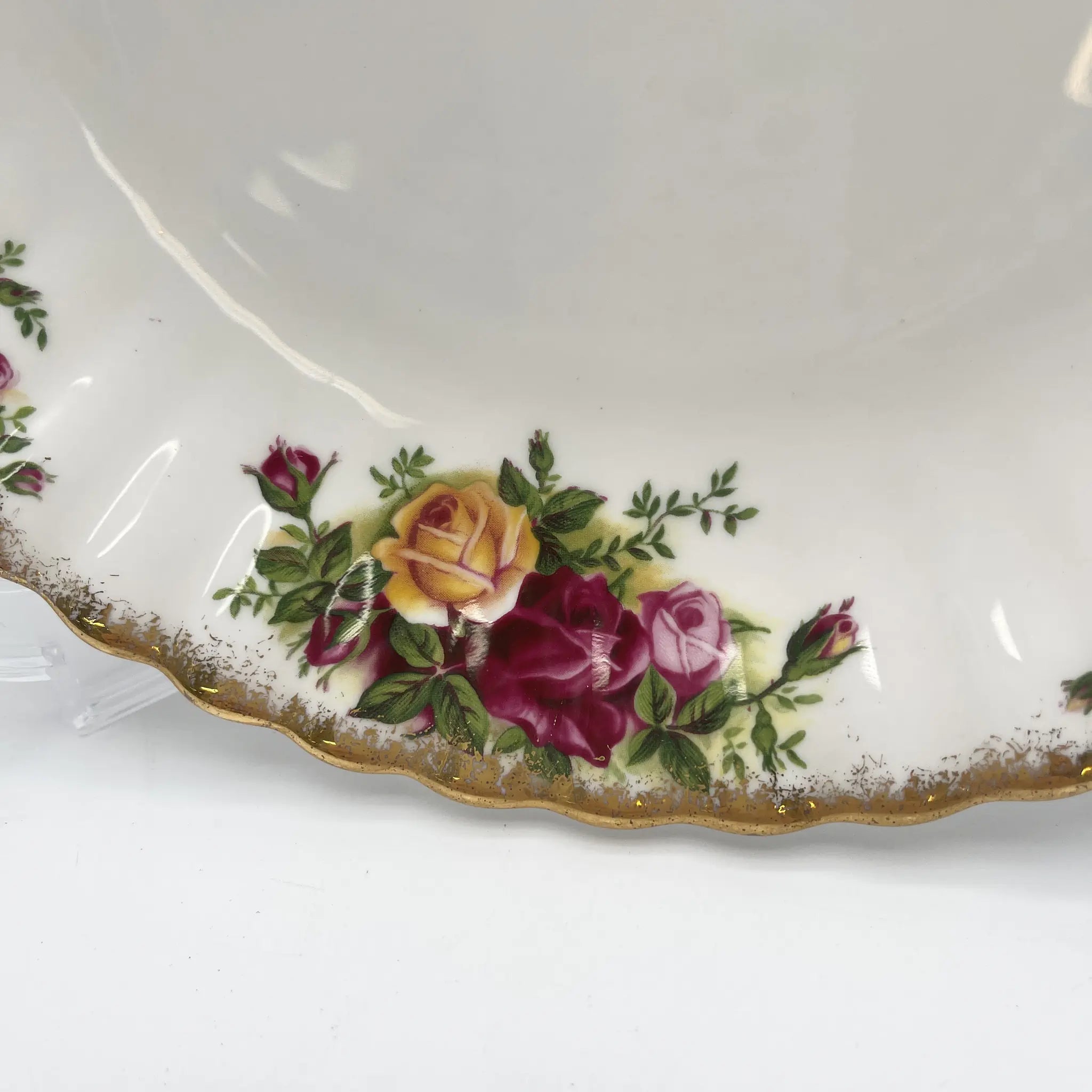 【复古】晚餐盘/ Royal Albert / Old Country Roses / 1973-1993年/ Bone China /英国/ 彩色边缘，植物艺术，金彩