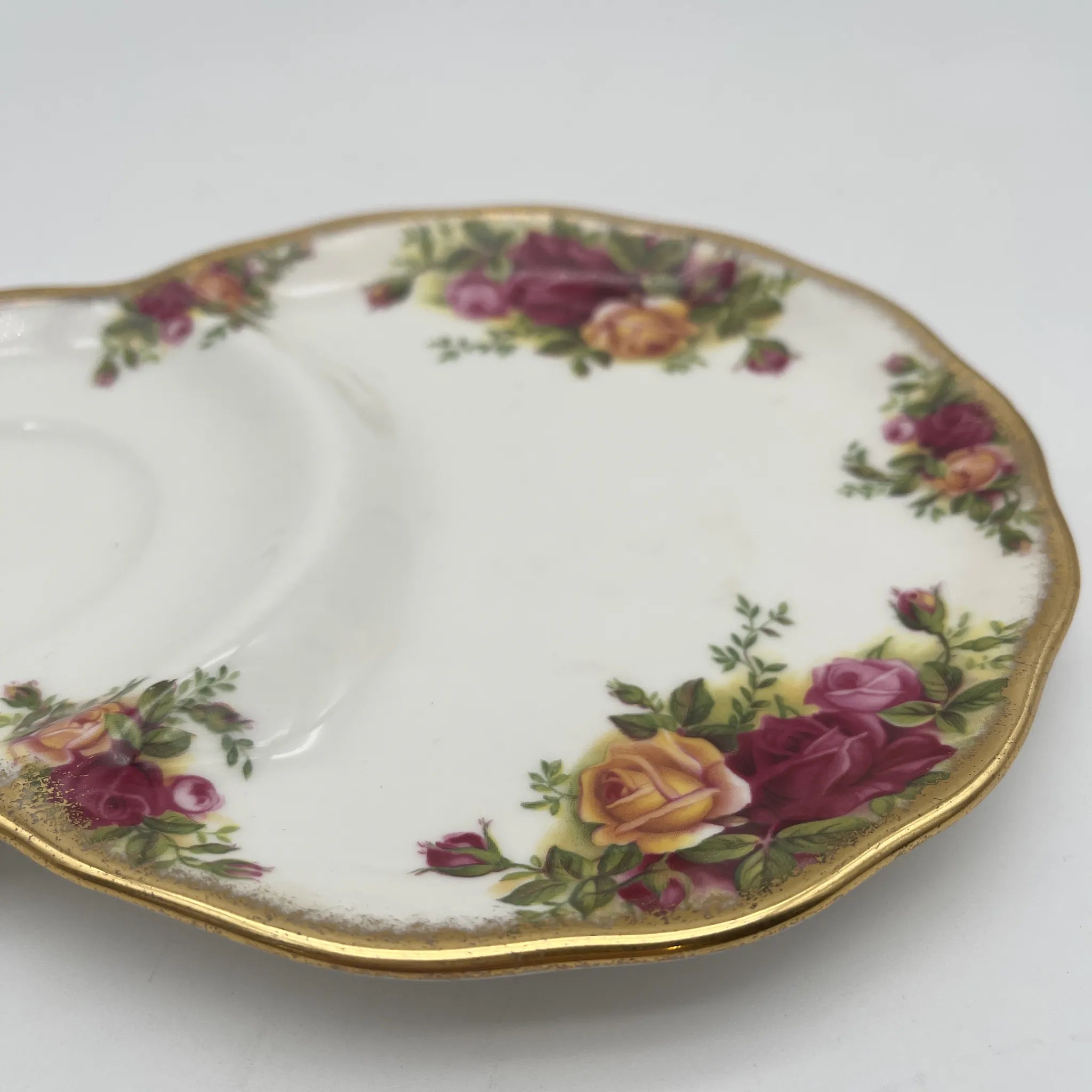 【复古】网球组板/ Royal Albert / Old Country Roses / 1962-1973年/ Bone China /英国/ 缩进板，宝石艺术，金彩