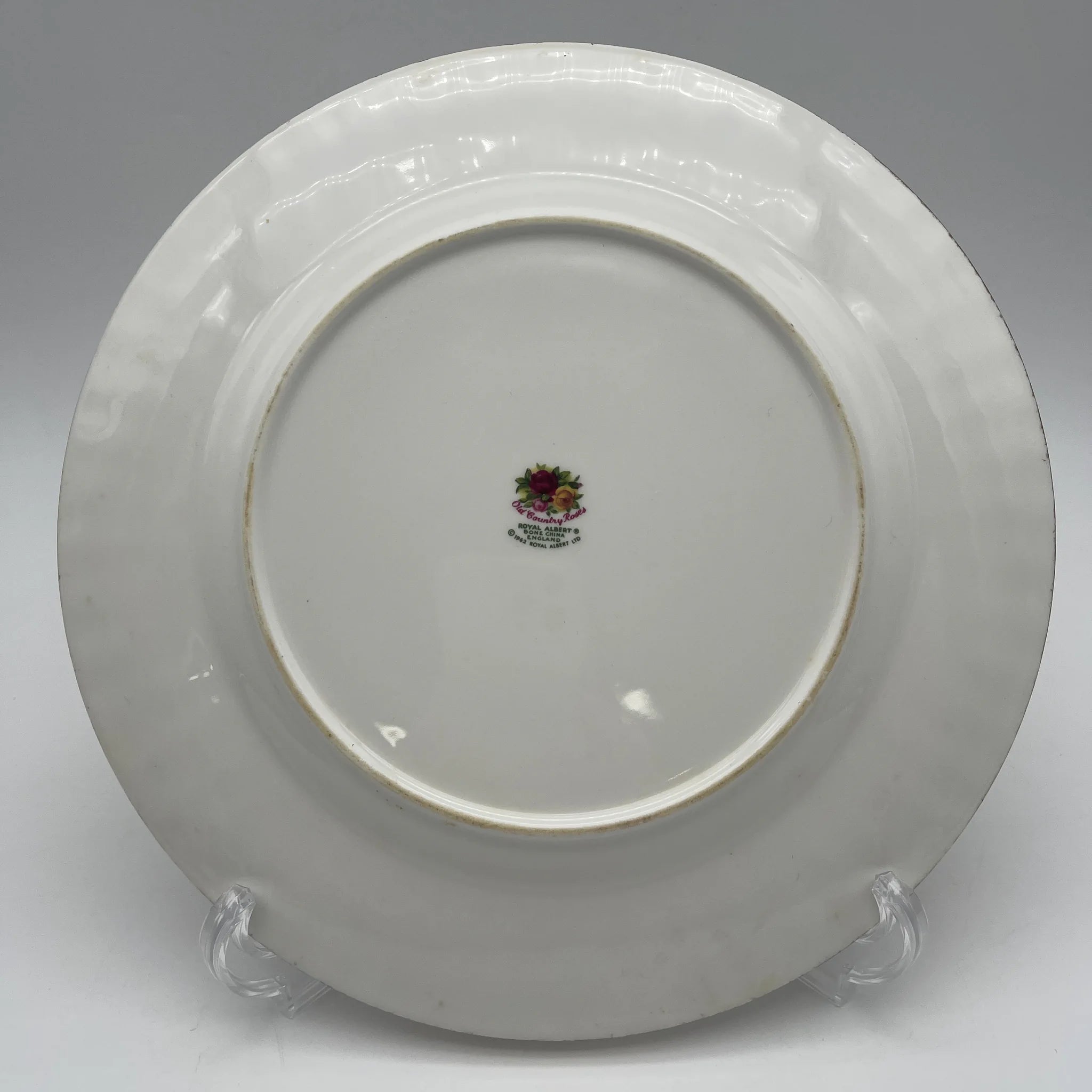 【复古】餐盘/ Royal Albert / Old Country Roses / 1962-2002年/ Bone China /英国/ 彩色边缘，植物艺术，金彩