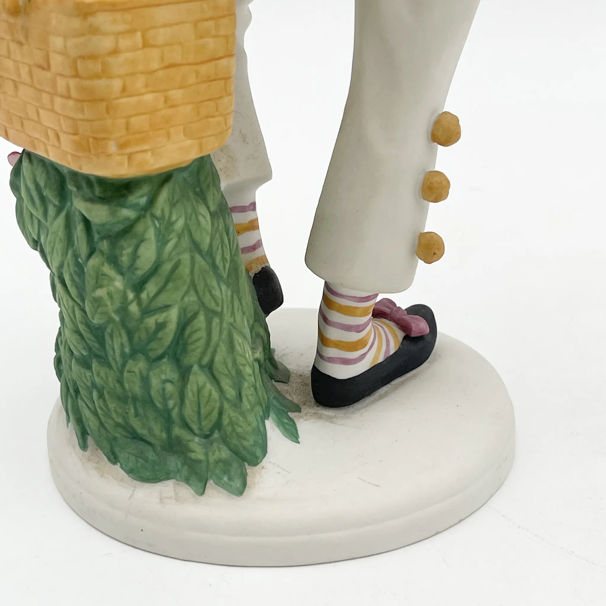 [Vintage] Figurine (Ceramic Doll) / Doulton International / Carnival of Clowns / 1980s / Porcelain / Japan / Ben Black, Limited Production