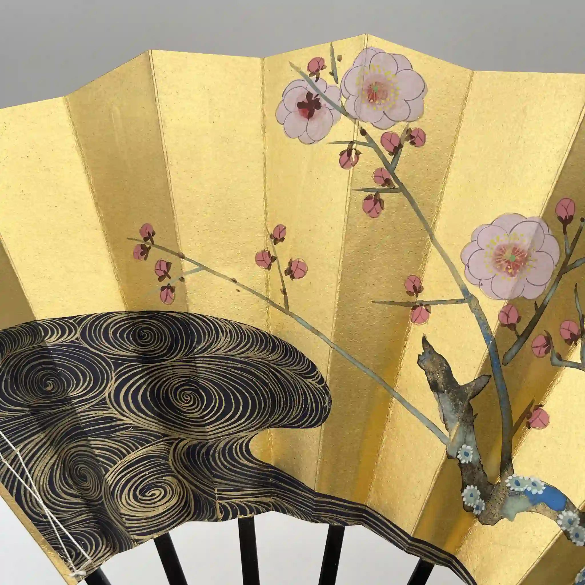 [Reuse] Fan / Japanese paper / Japan / Red plum and white plum