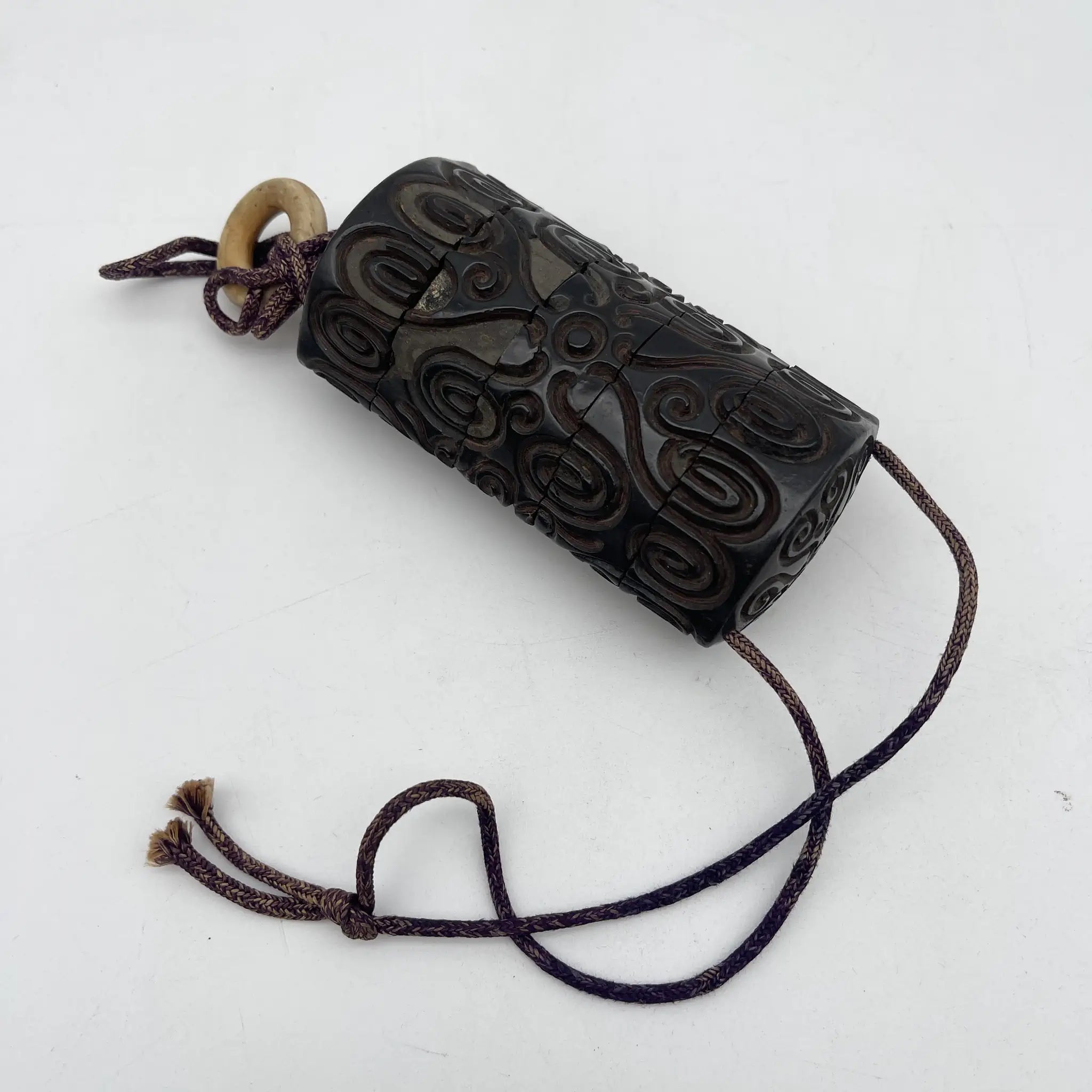 【骨董品】 印籠 / 江戸末期-明治 (推定) / 漆器 / 日本 / 屈輪彫り