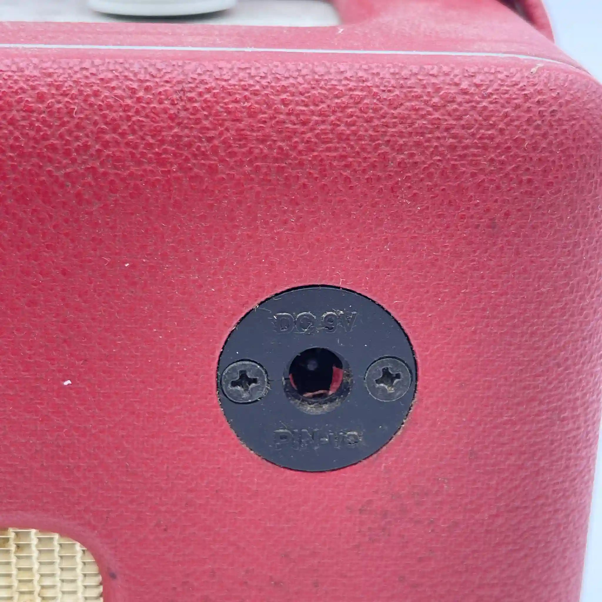 [Vintage] Portable radio / Roberts Radio / REVIVAL 500 / 1990-2000s / Synthetic leather / United Kingdom / Royal Warrant, Wooden cabinet acoustics