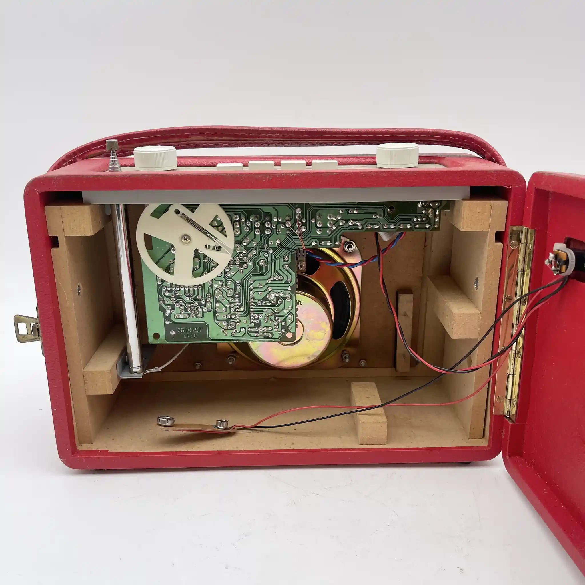 [Vintage] Portable radio / Roberts Radio / REVIVAL 500 / 1990-2000s / Synthetic leather / United Kingdom / Royal Warrant, Wooden cabinet acoustics